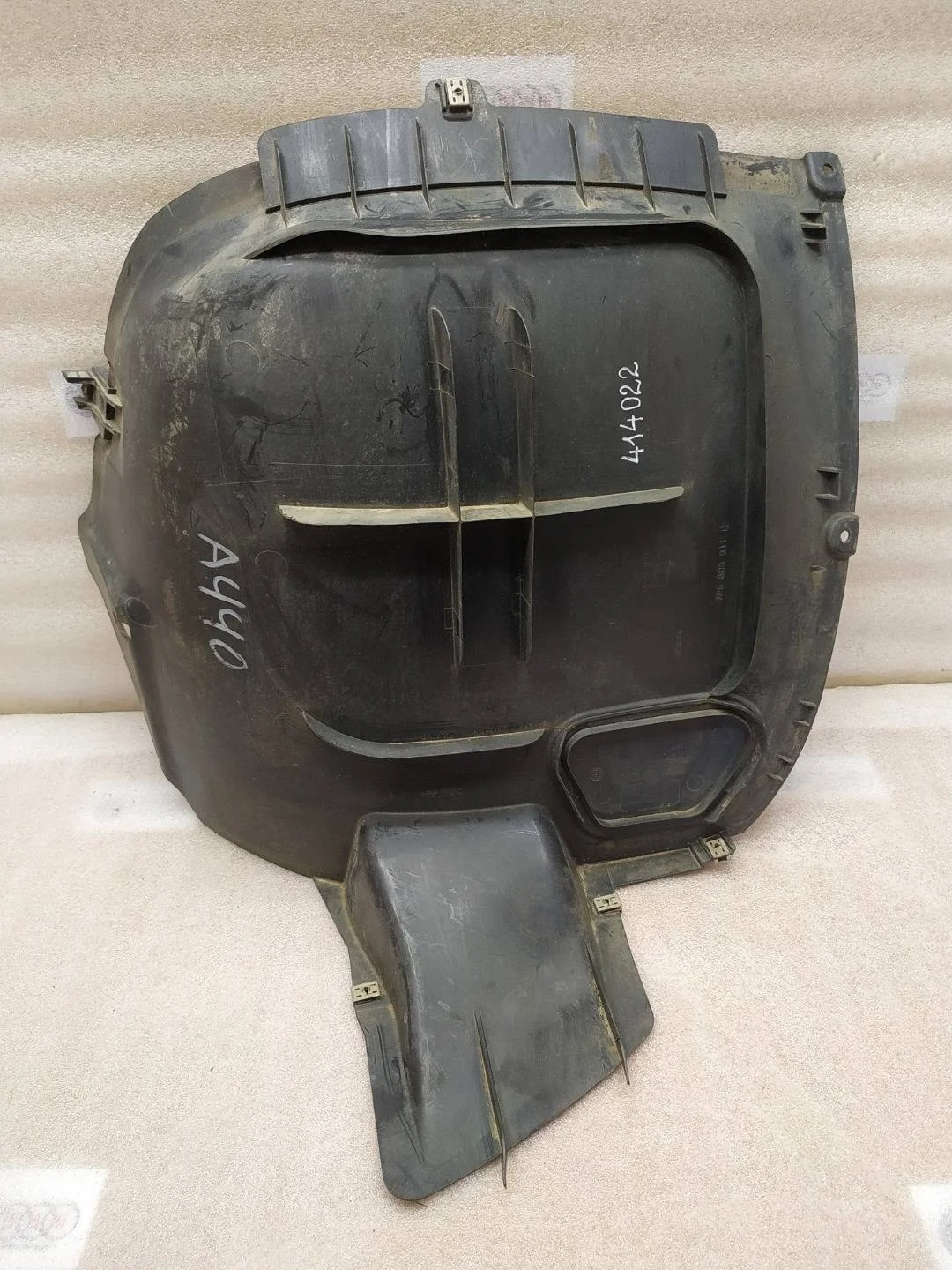 Локер передняя часть (сапожок) Volkswagen Touareg 2 7P6 2013