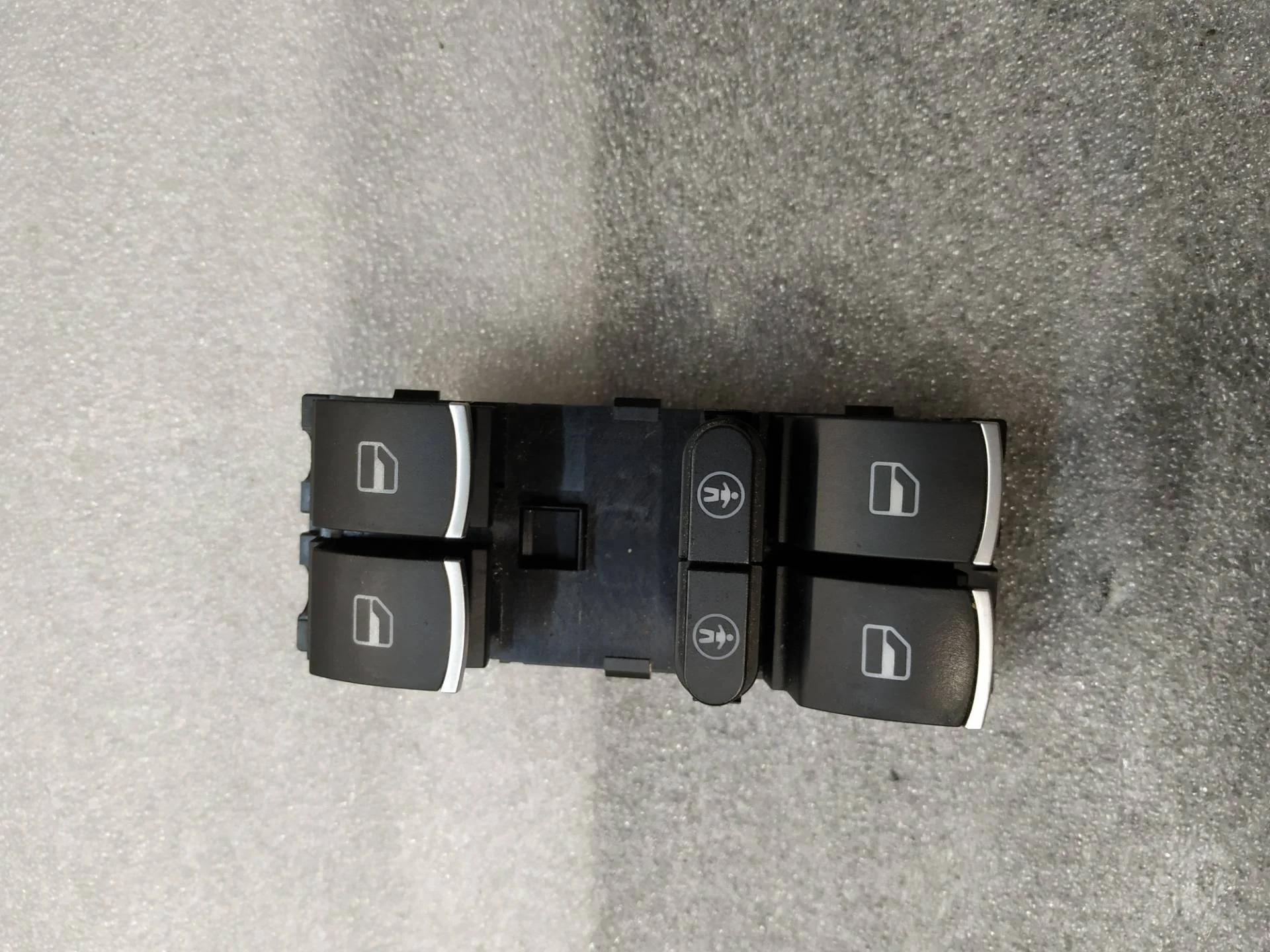 кнопка стеклоподъемника двери передней левой Volkswagen Touareg 7P6 2012