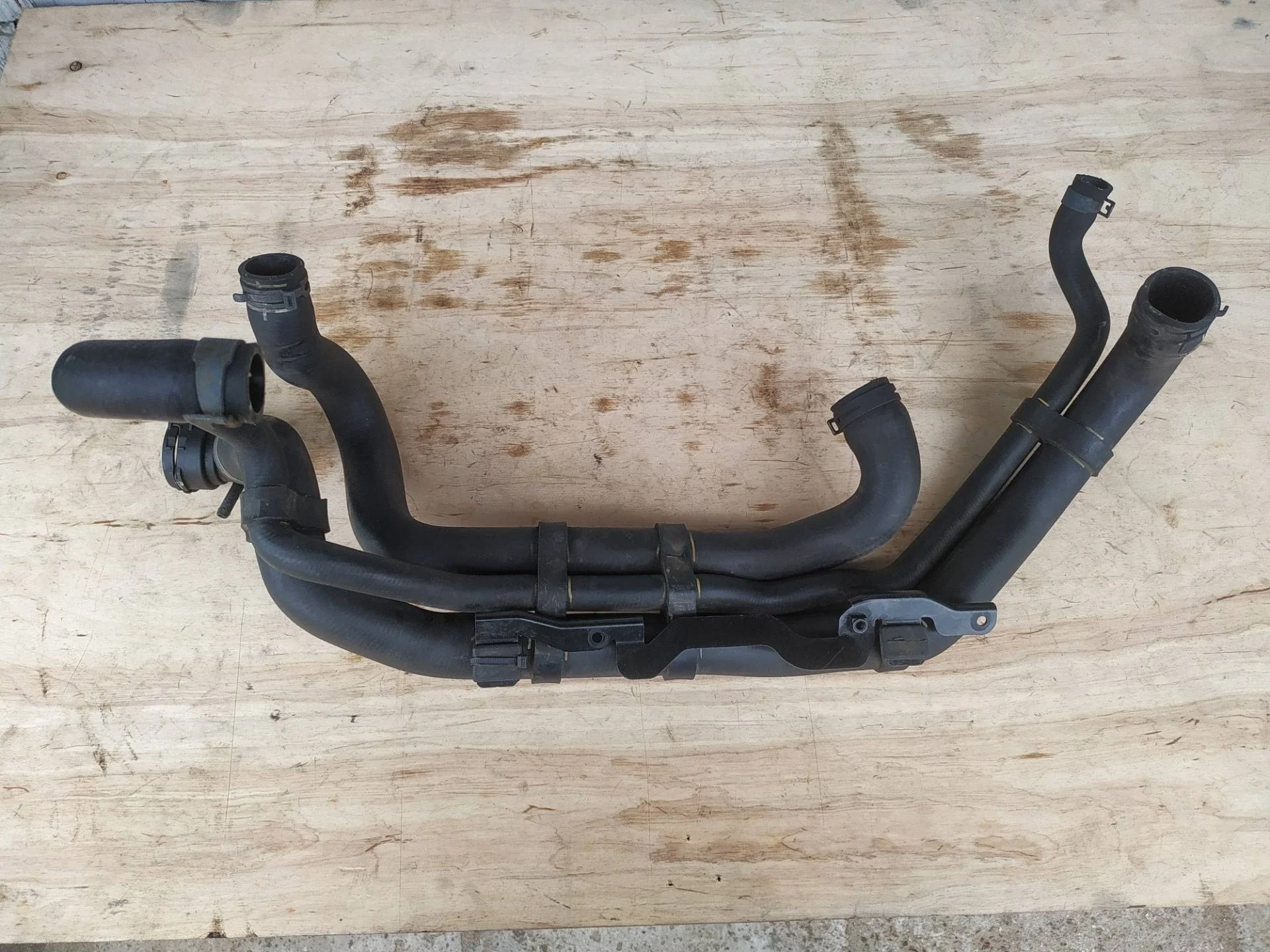 патрубок (трубопровод, шланг) Volkswagen Touareg 2 7P6 2015