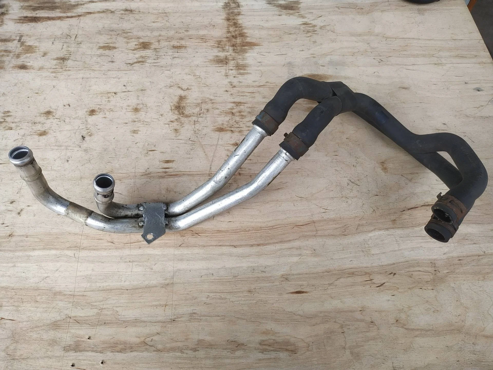 патрубок охлаждения Volkswagen Touareg 2 7P6 2015