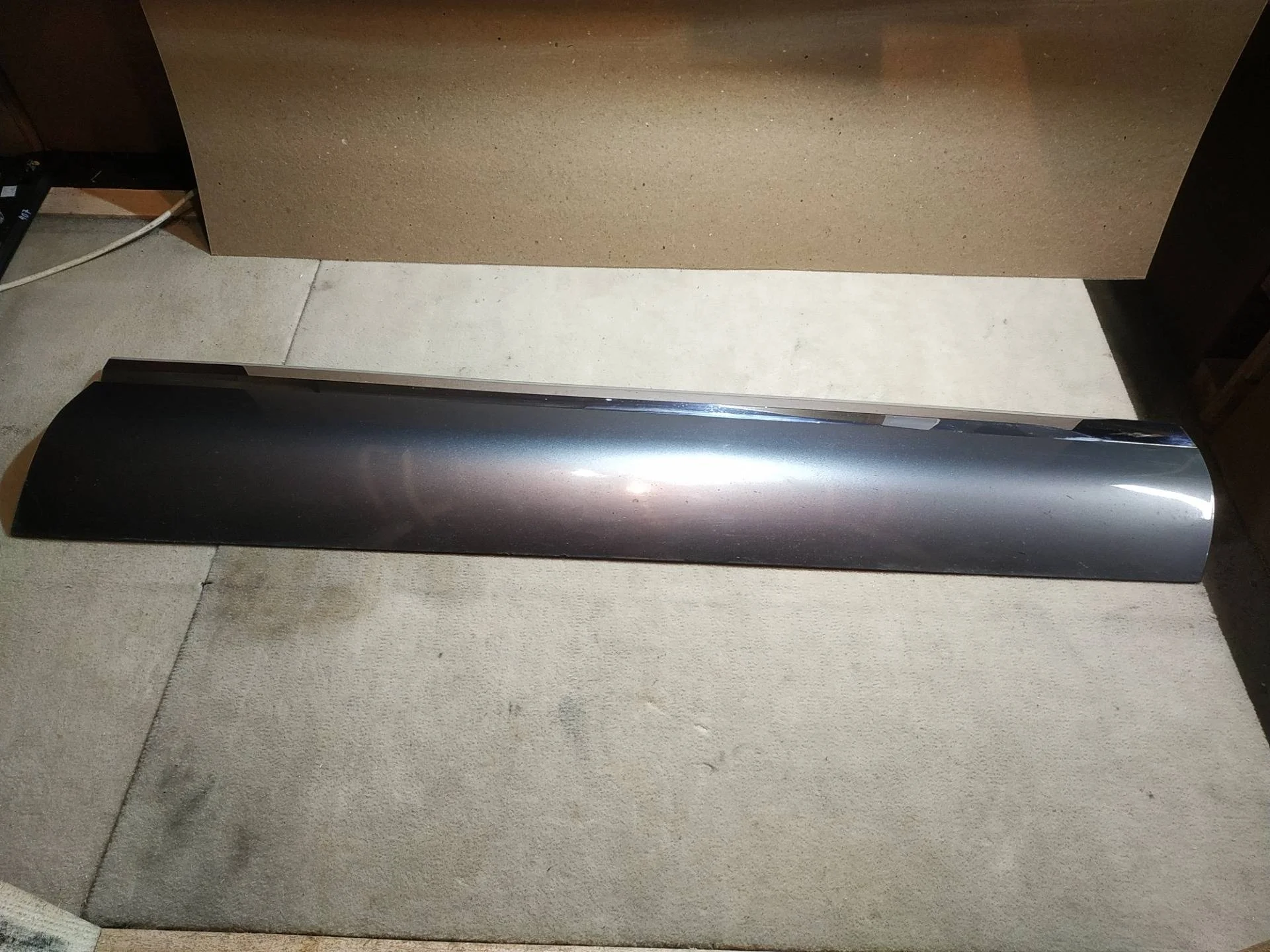 накладка двери передней правой Volkswagen Touareg 2 7P6 2012