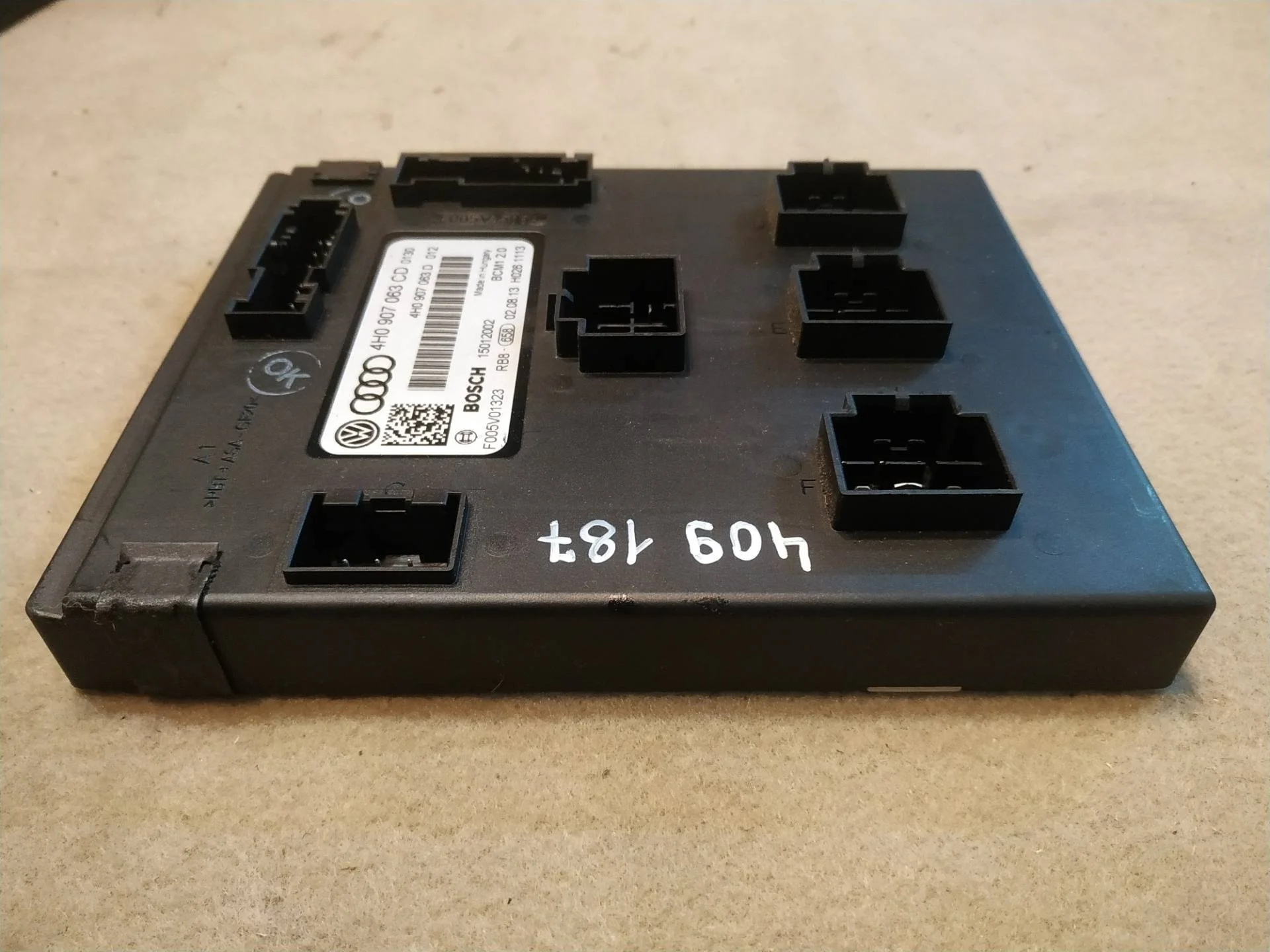 блок комфорта Volkswagen Touareg 2 7P6 2014