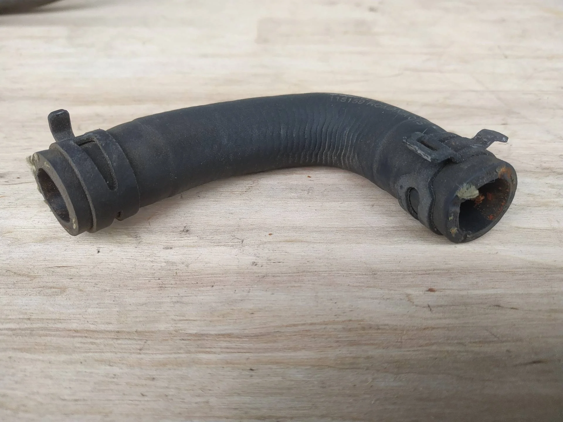 патрубок (трубопровод, шланг) Volkswagen Touareg 2 7P6 2011