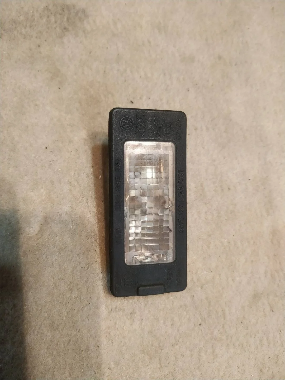 подсветка номера Volkswagen Touareg 7P6 2011