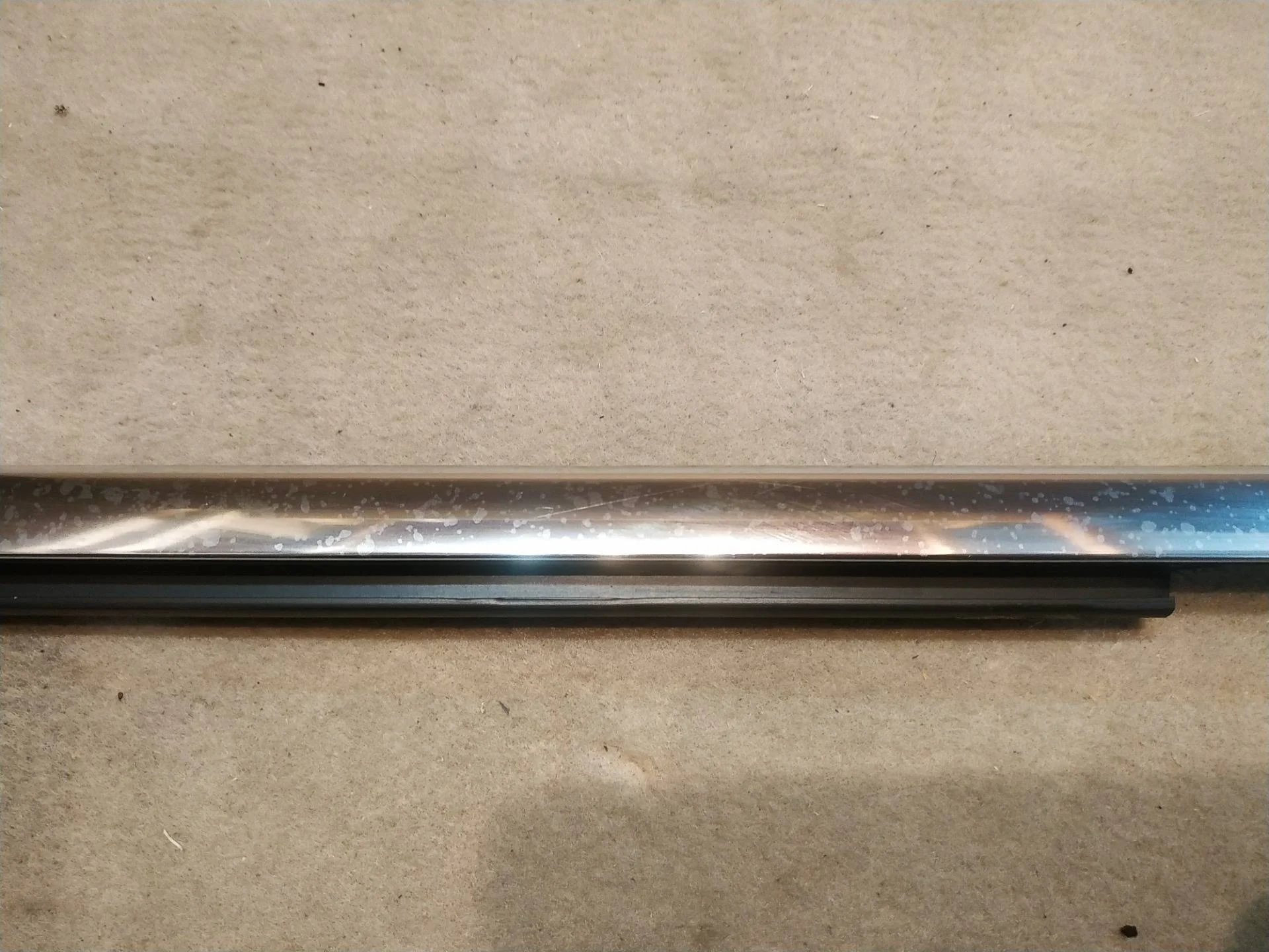 молдинг двери задней правой Volkswagen Touareg 2 7P6 2014