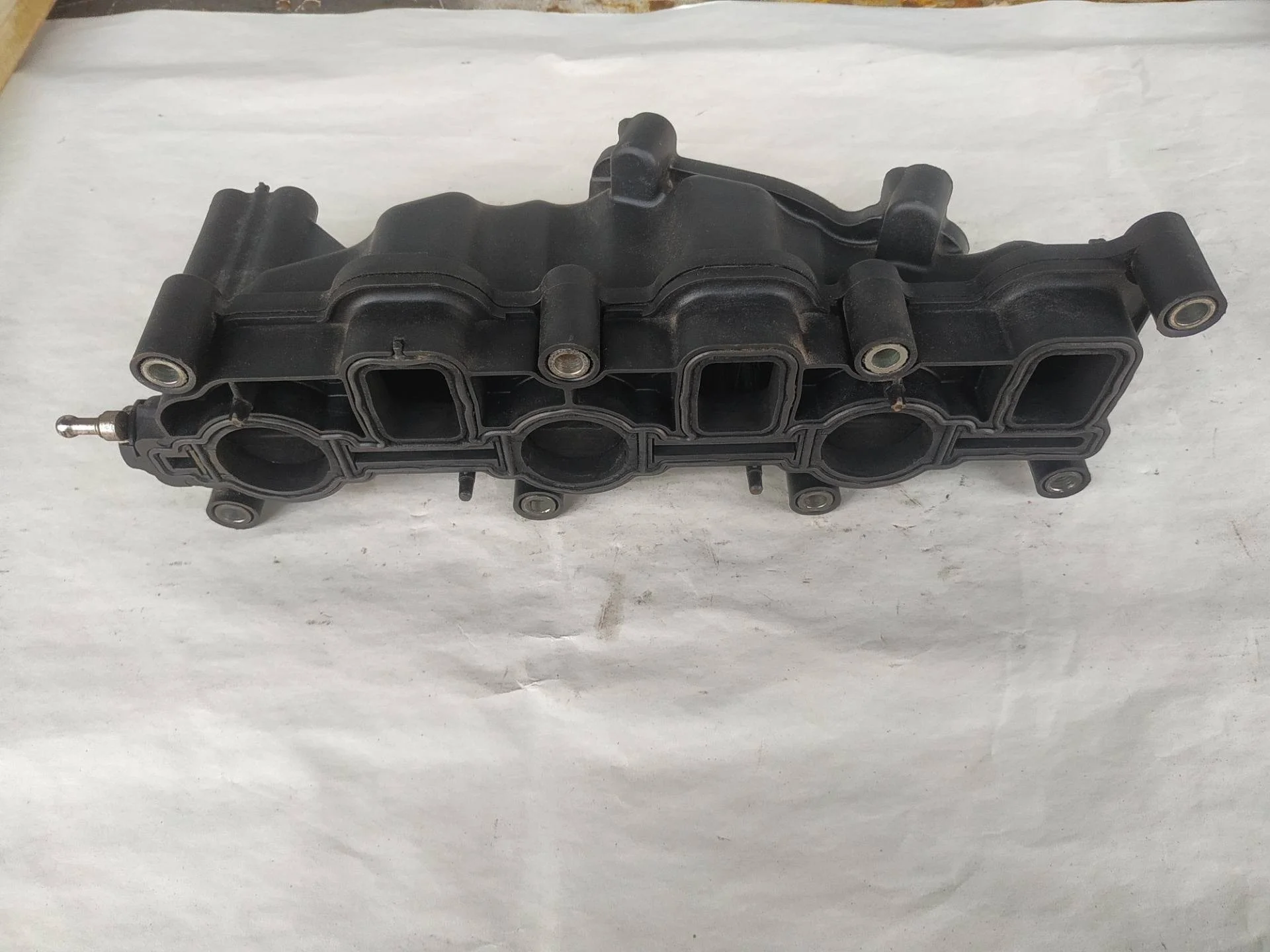 впускной коллектор левый Volkswagen Touareg 2 7P6 2012