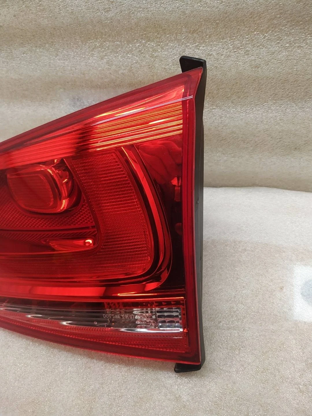 фонарь задний правый Volkswagen Touareg 2 7P6 2013