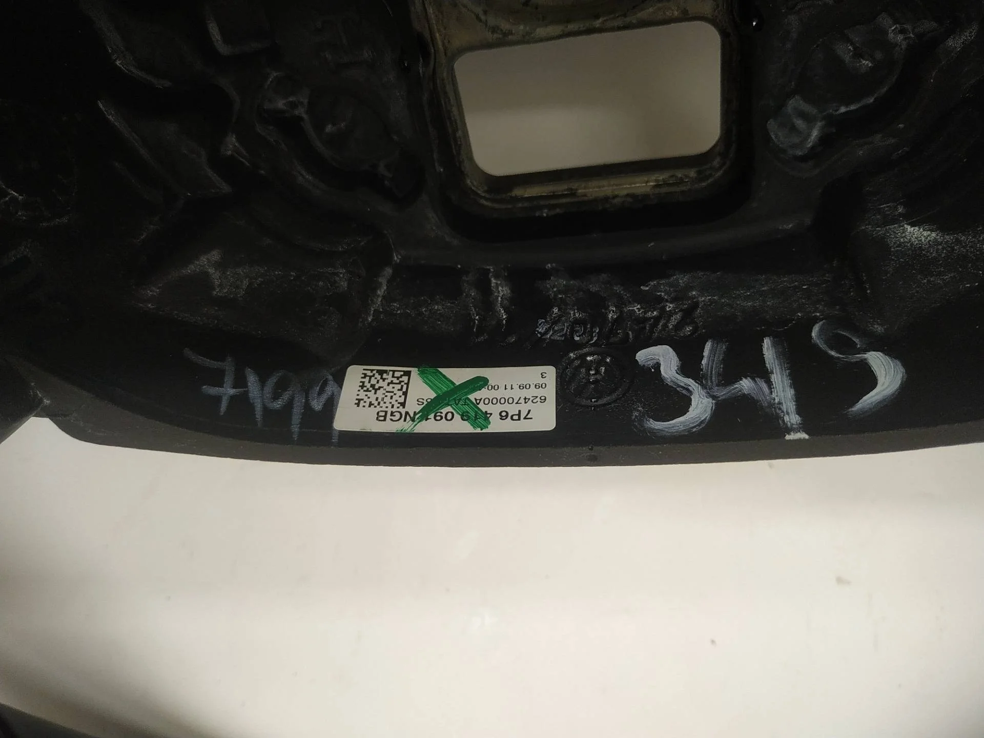 руль Volkswagen Touareg 2 7P6 2012