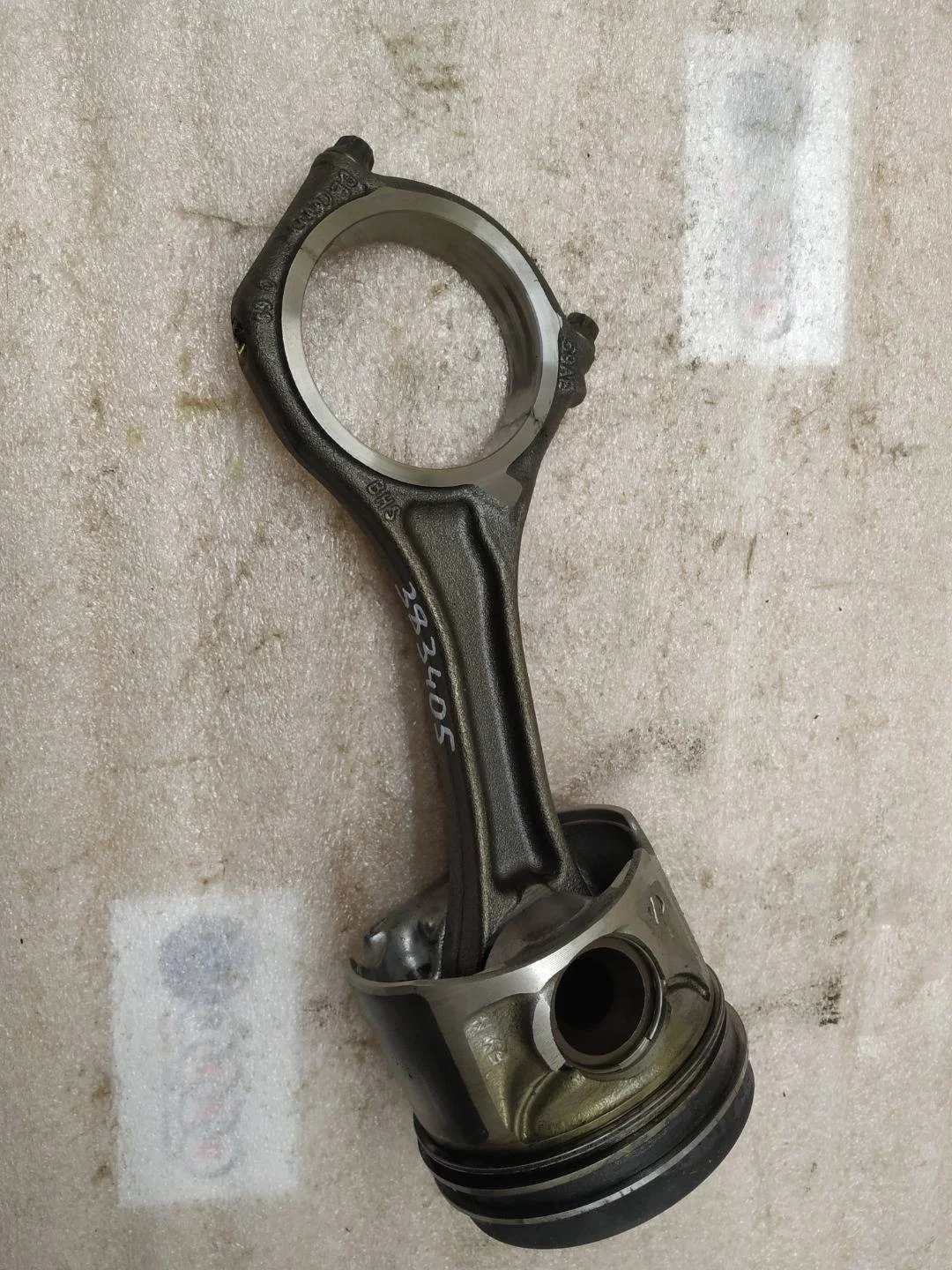 поршень Volkswagen Touareg 2 7P6 2014