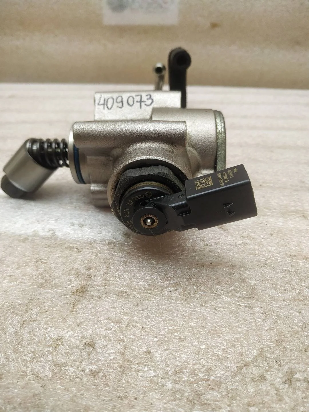 насос топливоподкачивающий ТНВД Volkswagen Touareg 2 7P6 2014