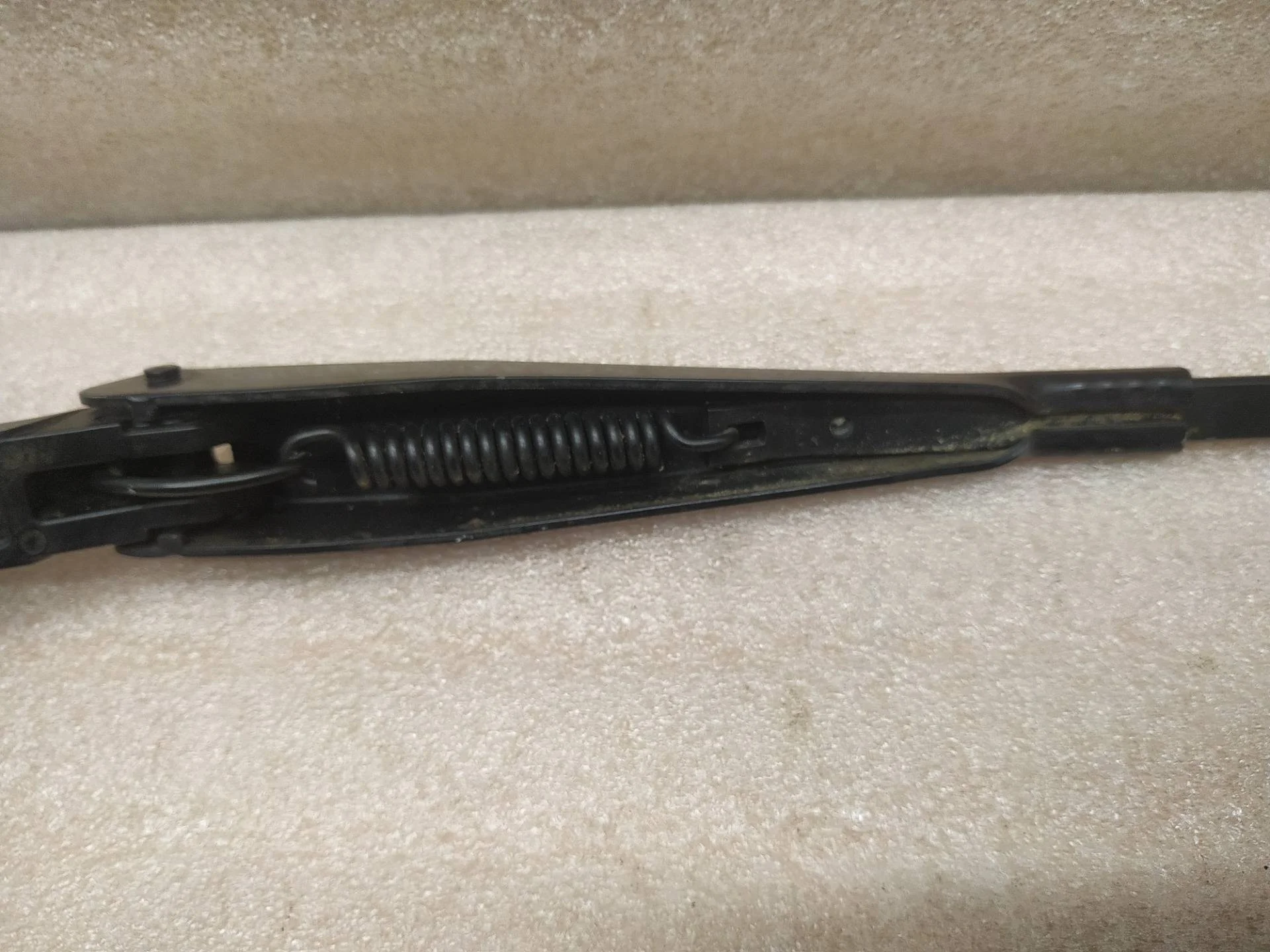 поводок стеклоочистителя правый Volkswagen Touareg 2 7P6 2011