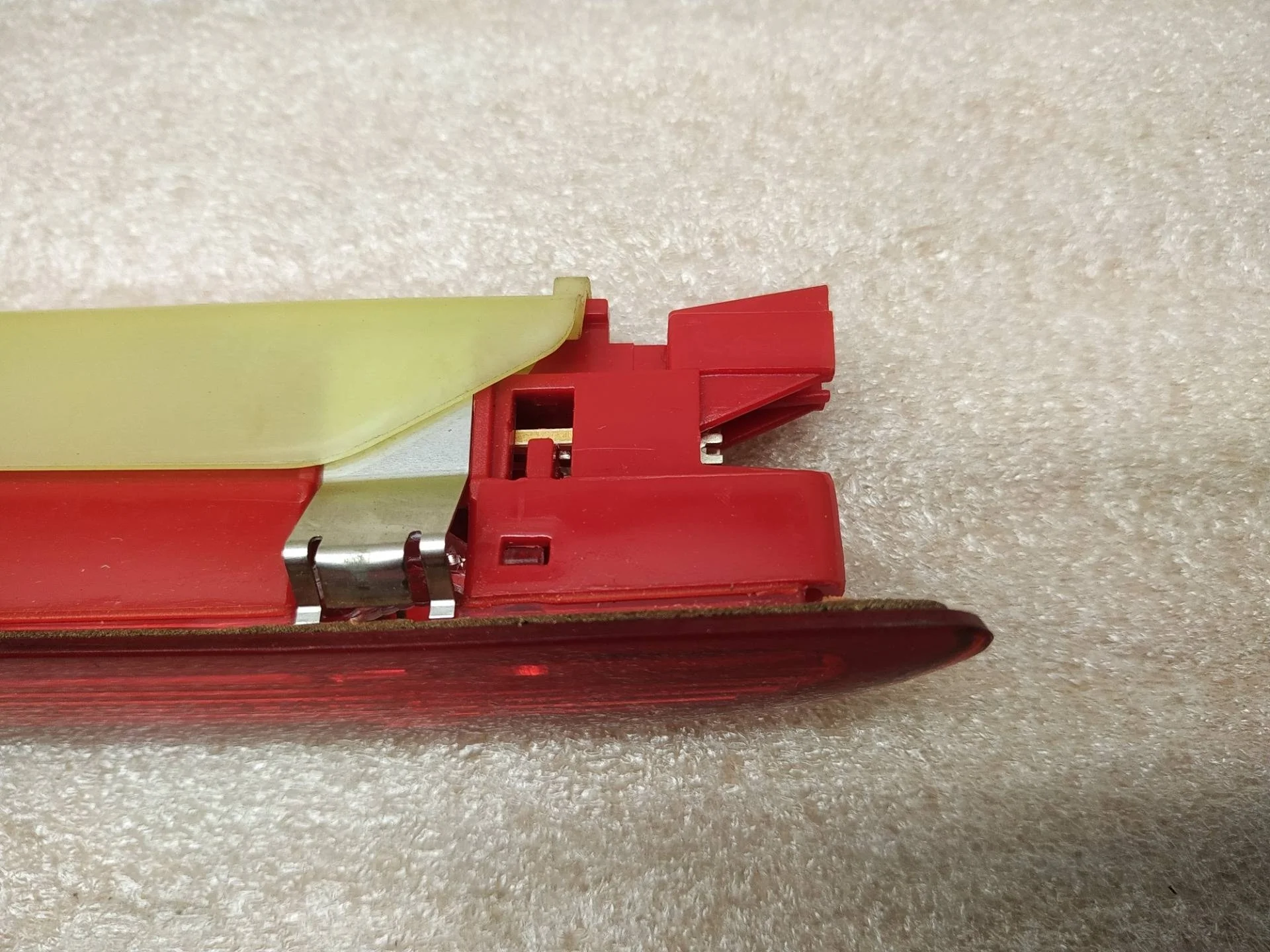 фонарь крышки багажника Volkswagen Touareg 2 7P6 2011