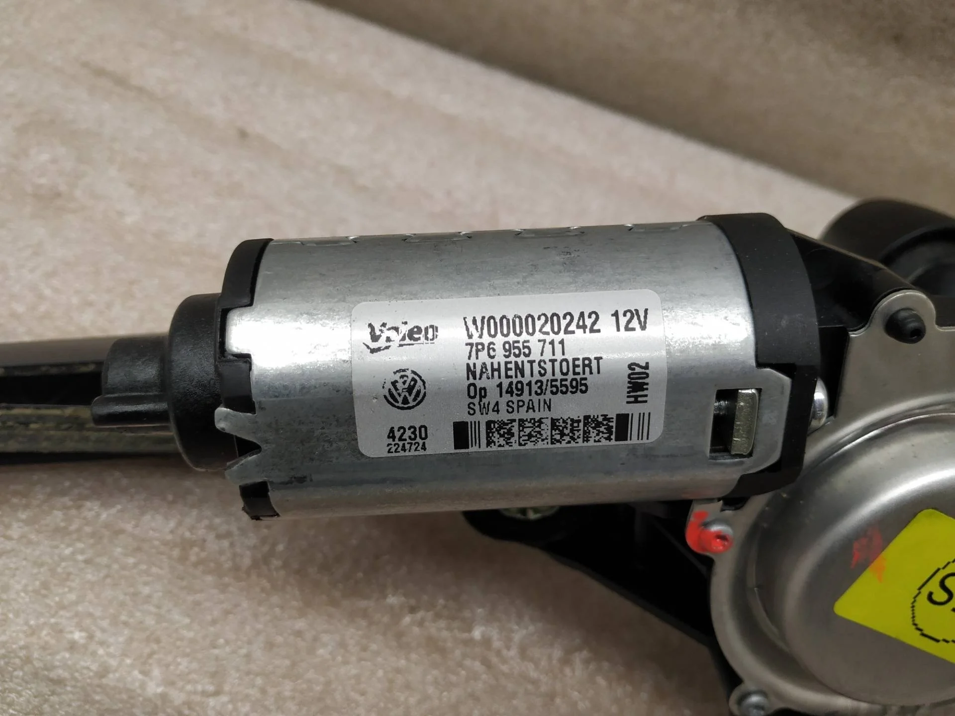 моторчик трапеции дворников (стеклоочистителя) Volkswagen Touareg 2 7P6 2011