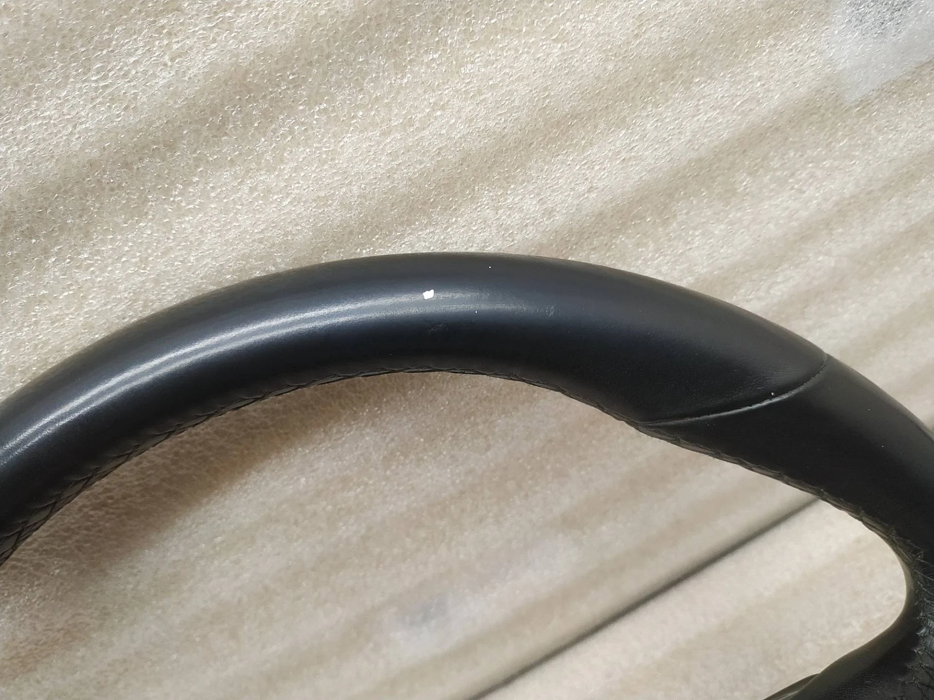 руль Volkswagen Touareg 2 7P6 2011