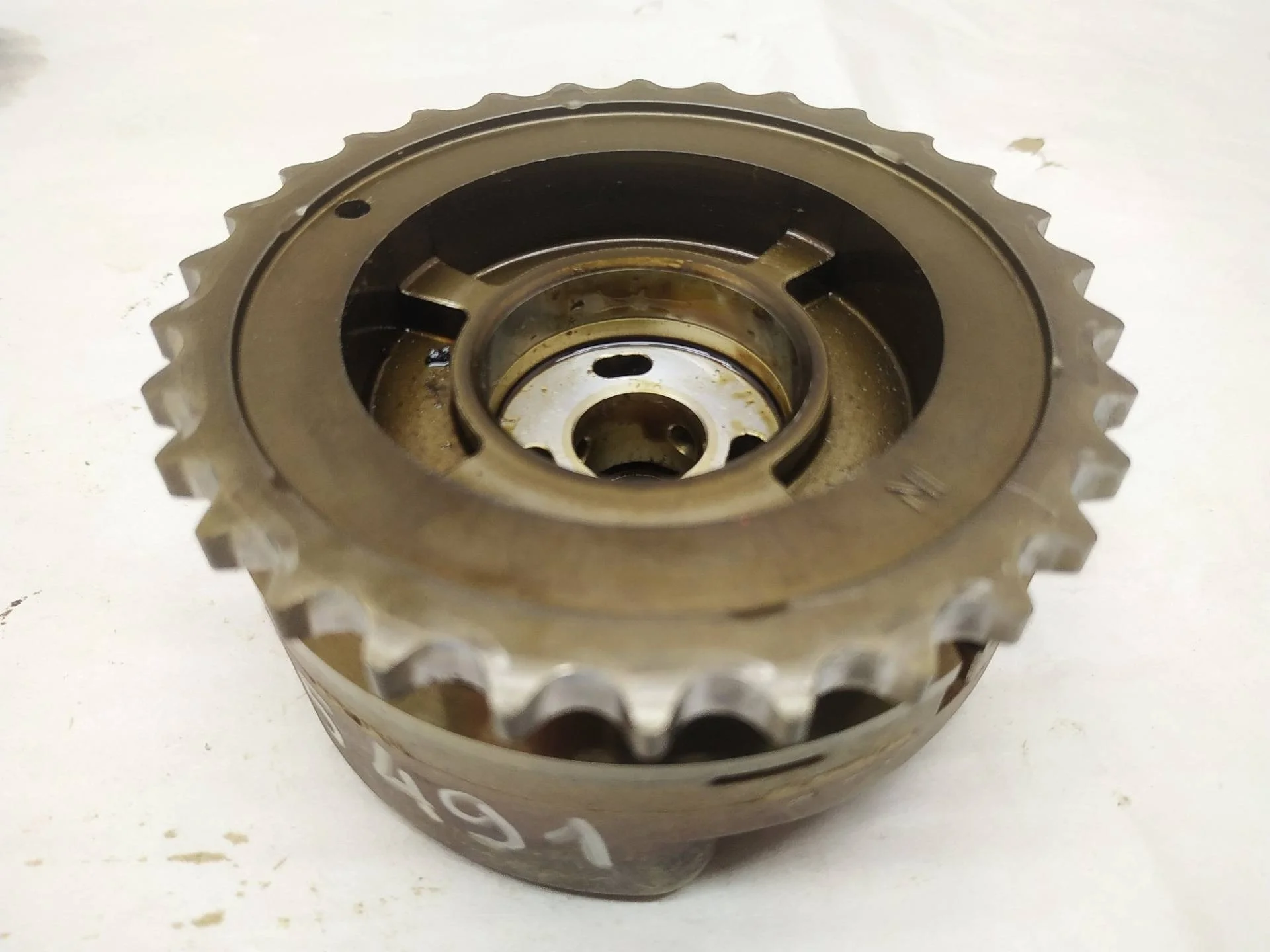 регулятор фаз газораспределения Volkswagen Touareg 2 7P6 2011