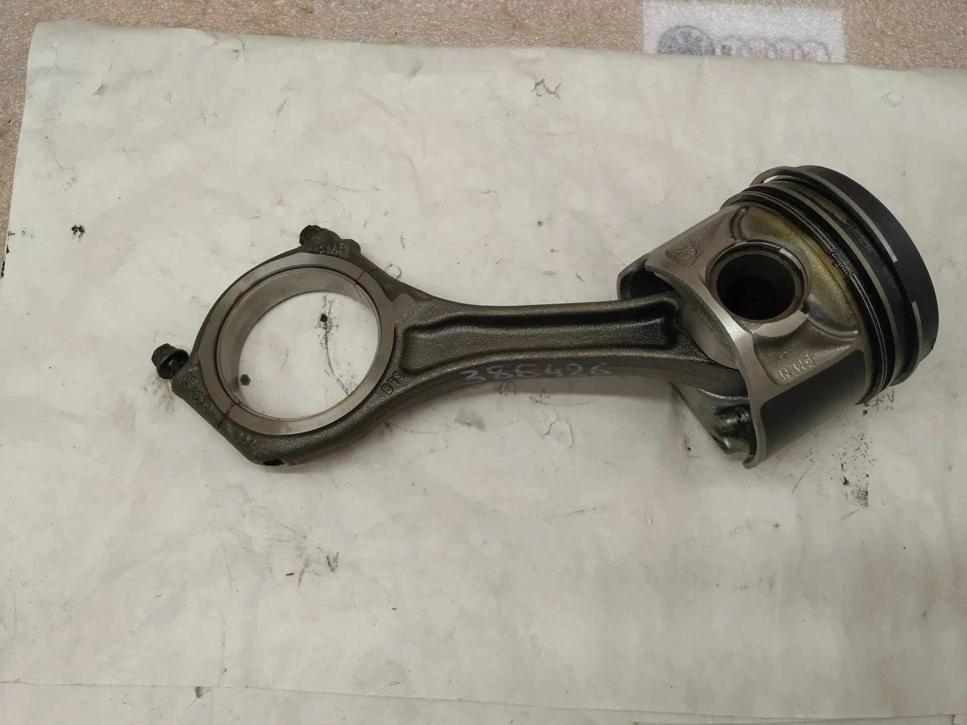 поршень Volkswagen Touareg 2 7P6 2013