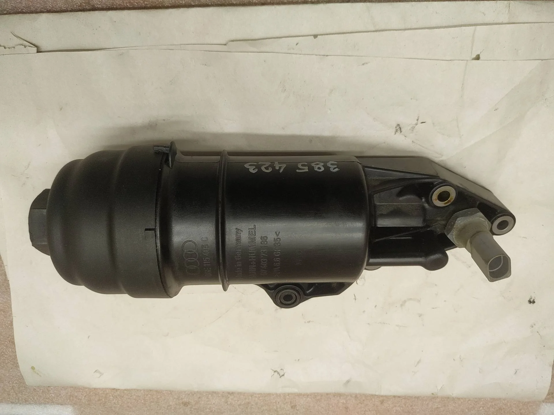 корпус масляного фильтра Volkswagen Touareg 2 7P6 2011