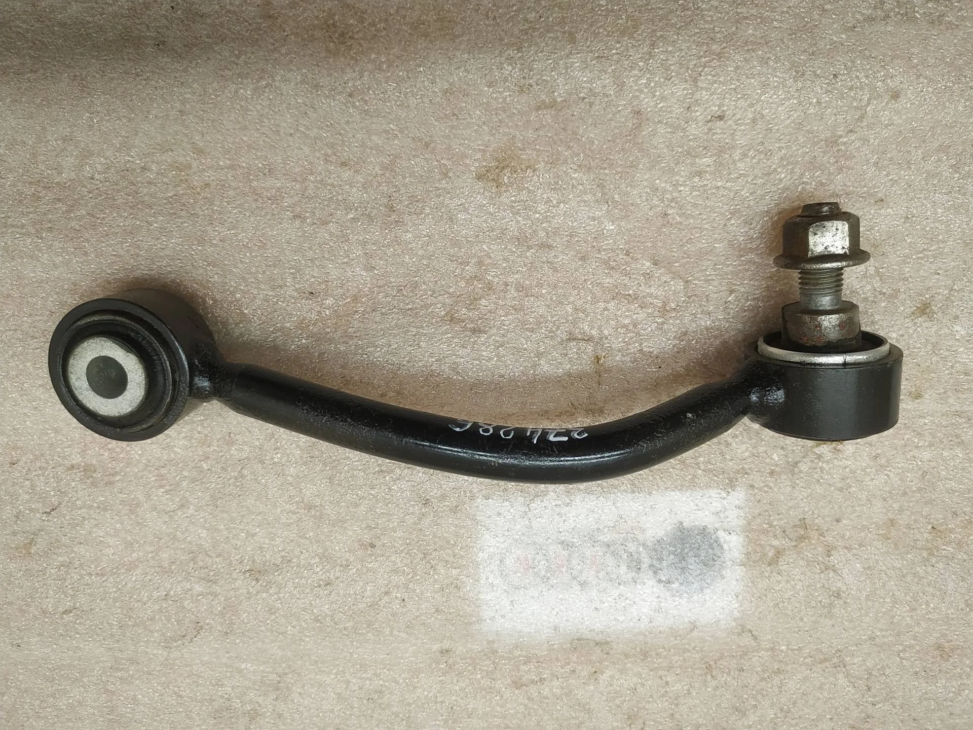 стойка стабилизатора задняя правая Volkswagen Touareg 2 7P6 2012