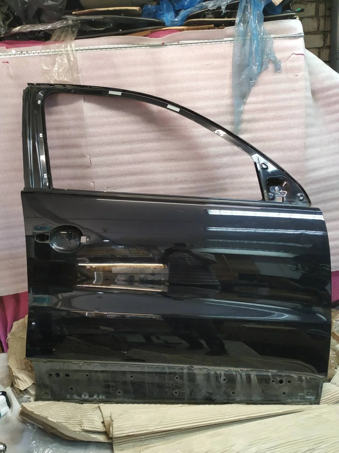 дверь передняя правая Volkswagen Tiguan  2011