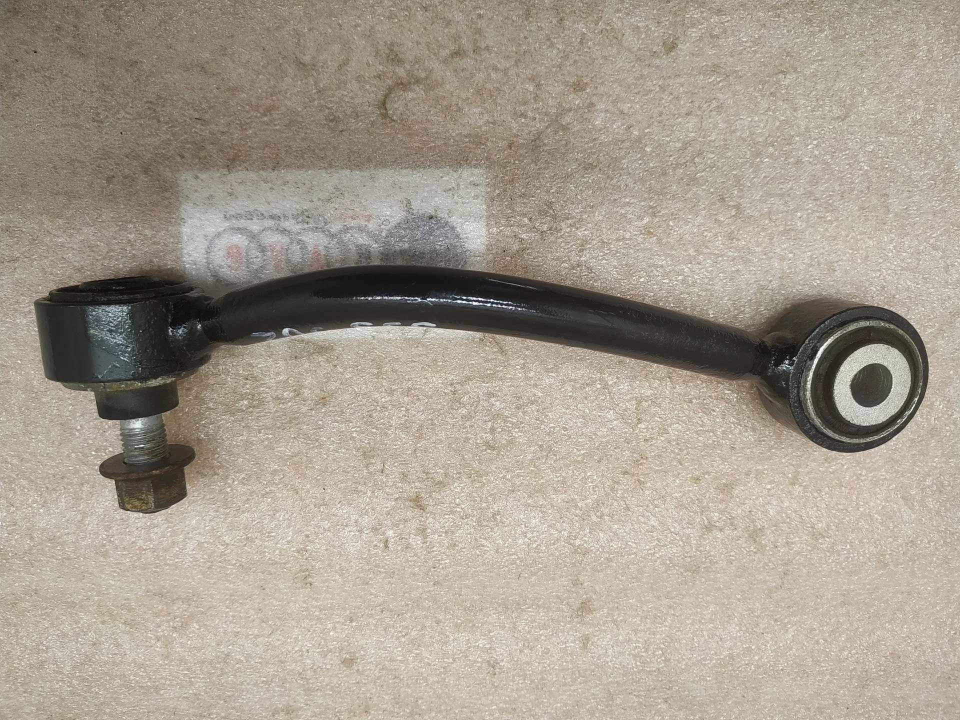 стойка стабилизатора задняя правая Volkswagen Touareg 2 7P6 2012