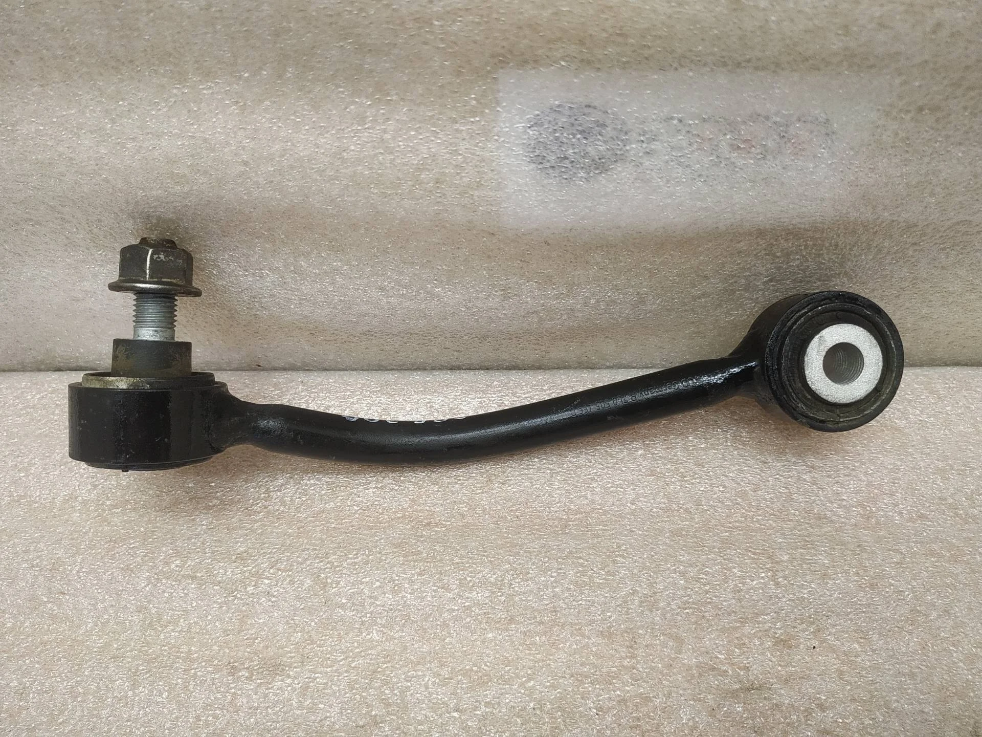 стойка стабилизатора задняя правая Volkswagen Touareg 2 7P6 2013