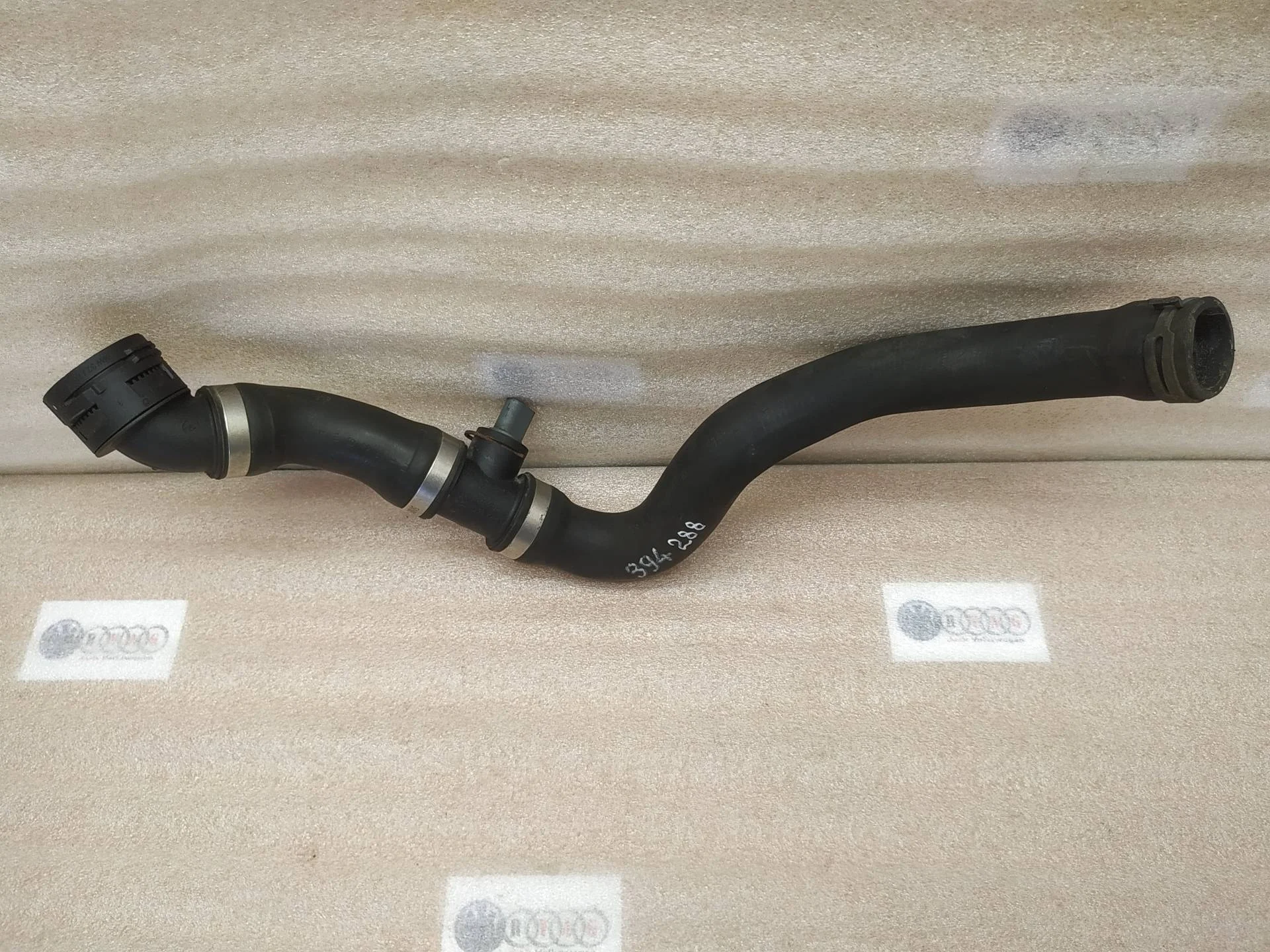 патрубок охлаждения Volkswagen Touareg 2 7P6 2012