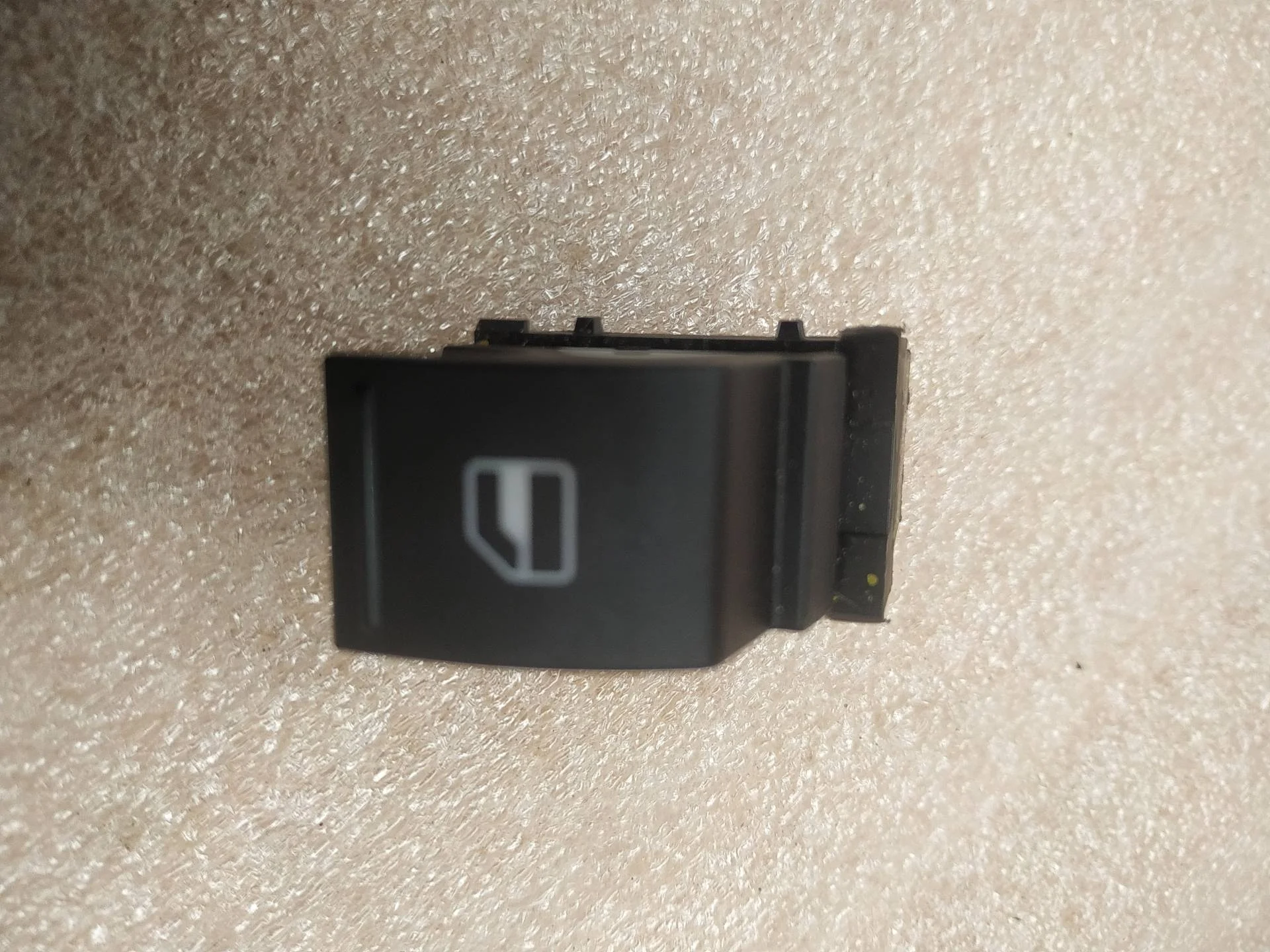 кнопка стеклоподъемника двери Volkswagen Touareg 2 7P6 2011