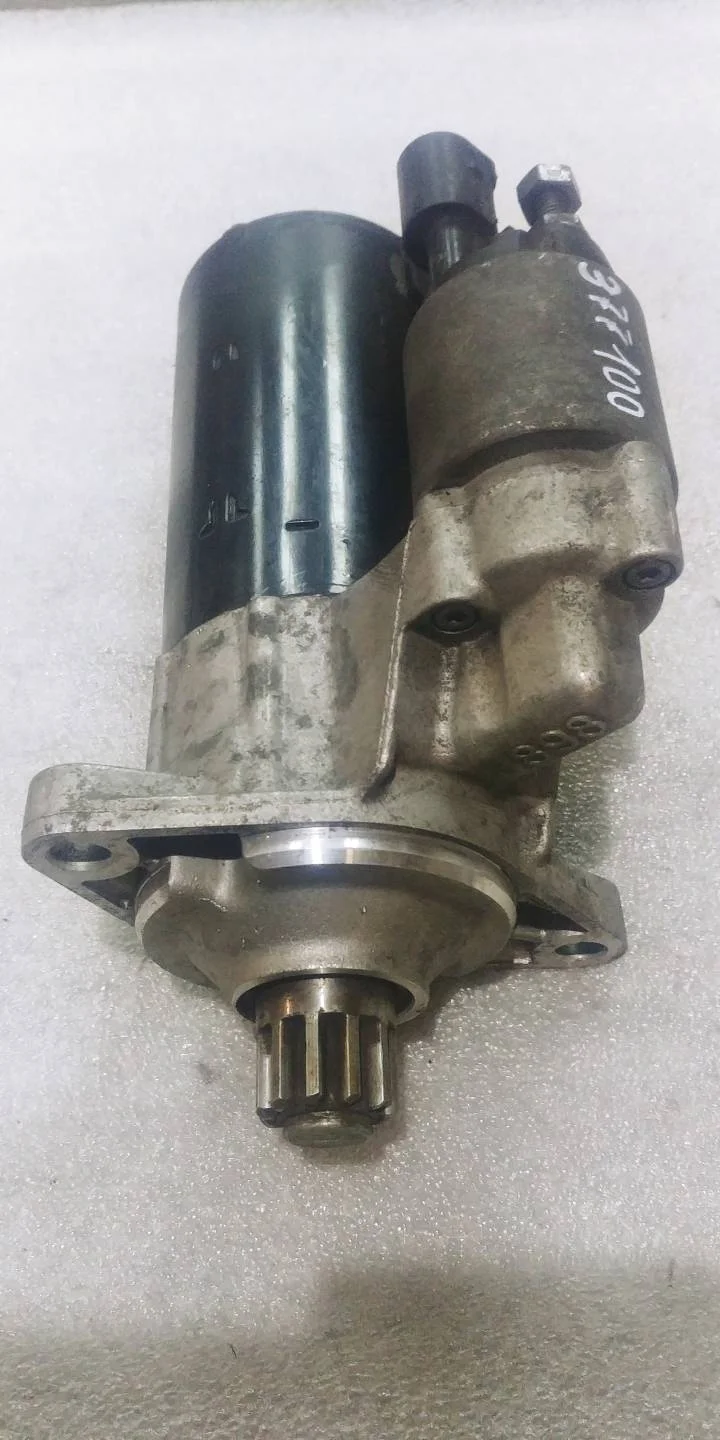 стартер Volkswagen Tiguan  2011