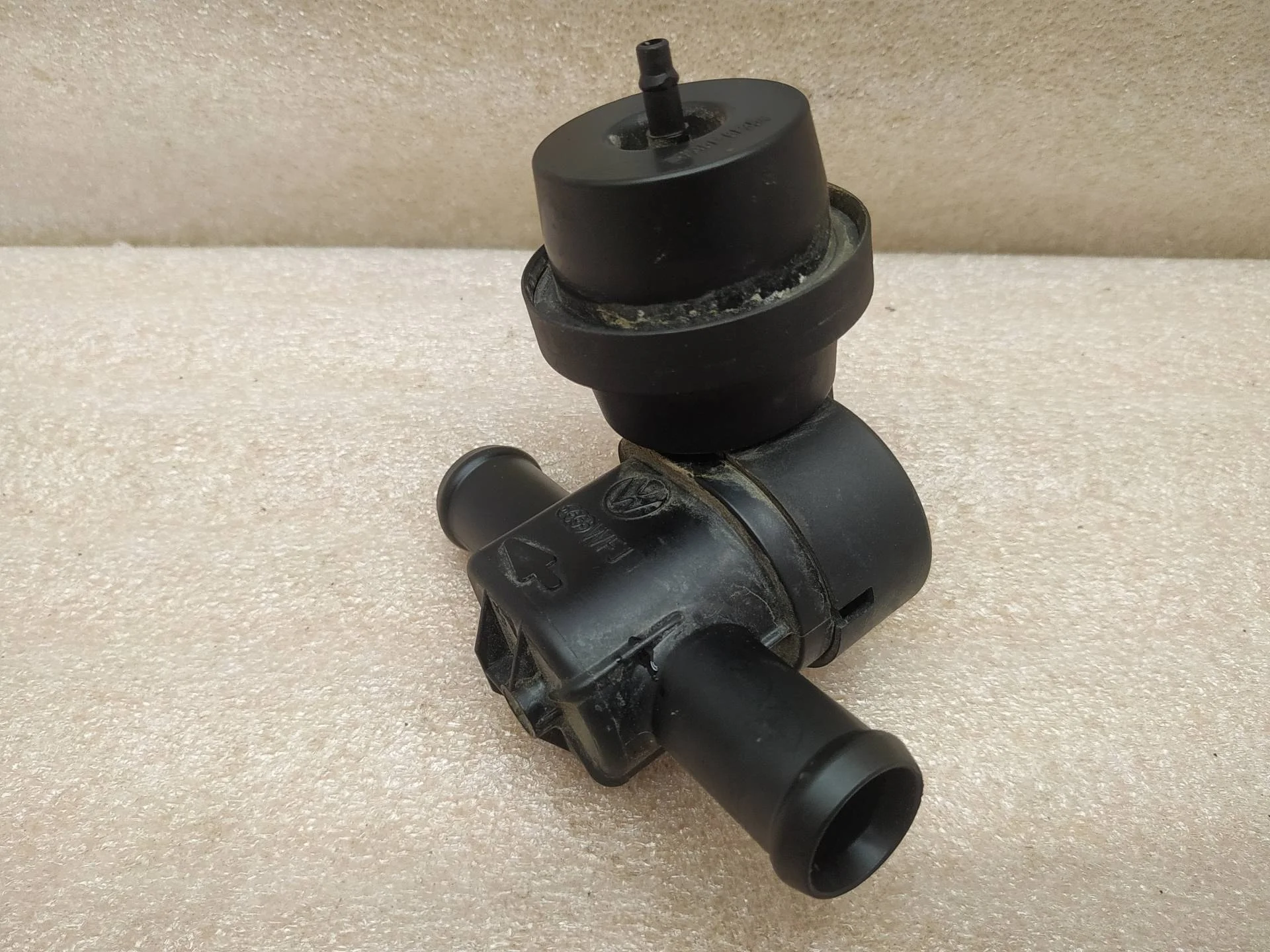 кран отопителя (печки) Audi Q5 8R 8R 2009