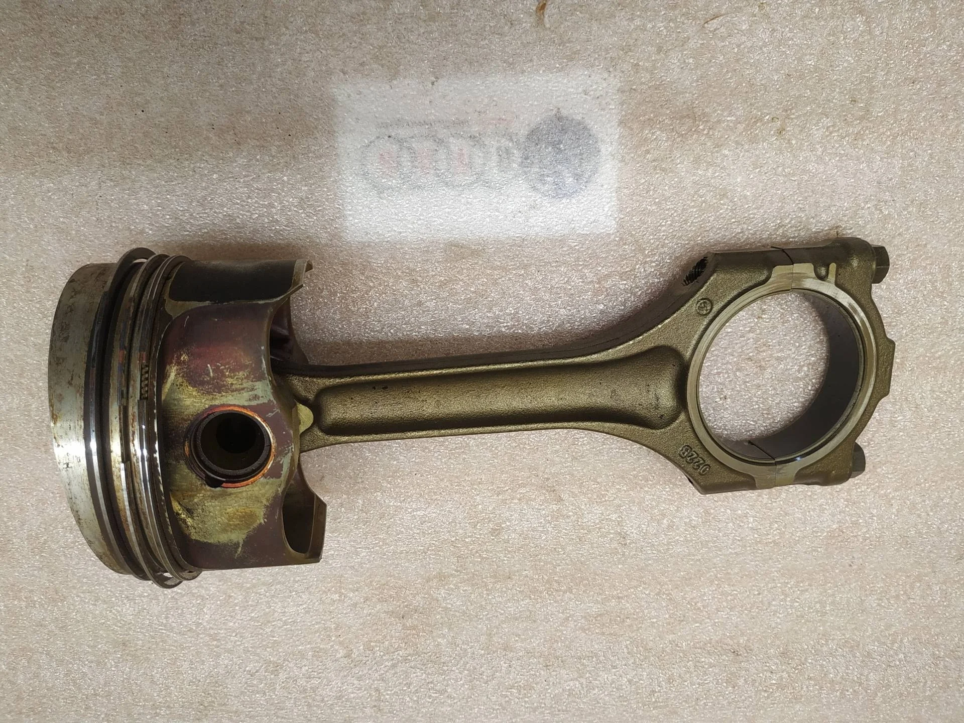 поршень Volkswagen Touareg 2 7P6 2011