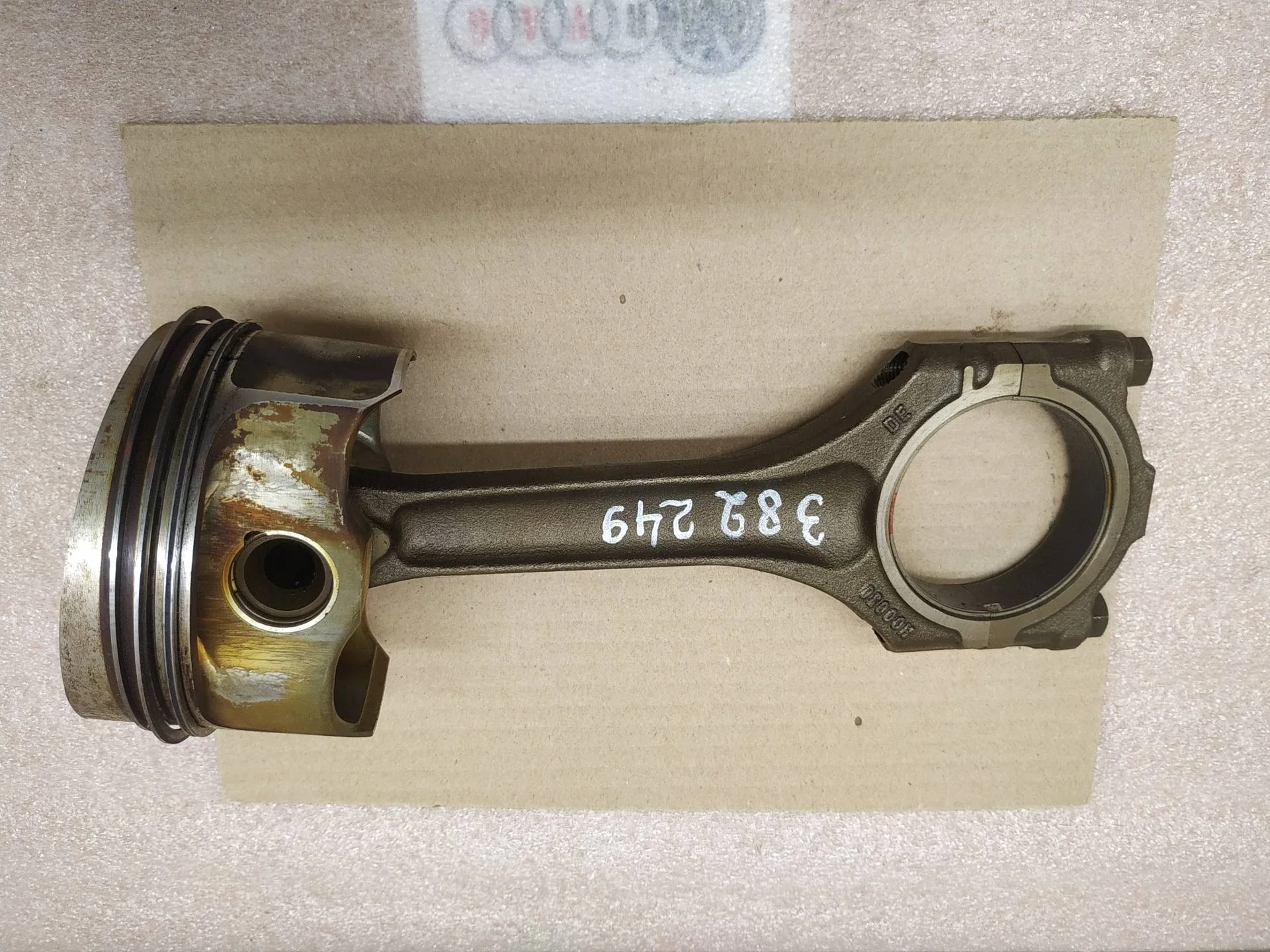 поршень Volkswagen Touareg 2 7P6 2011