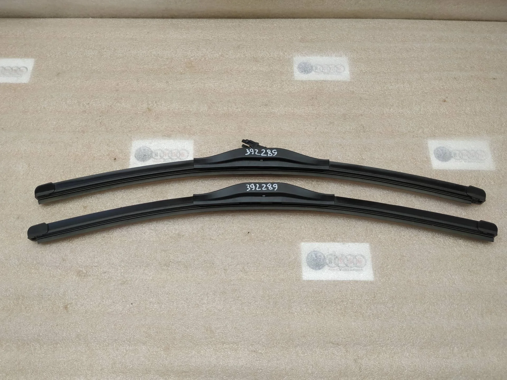 поводок стеклоочистителя Volkswagen Touareg 2 7P6 2012