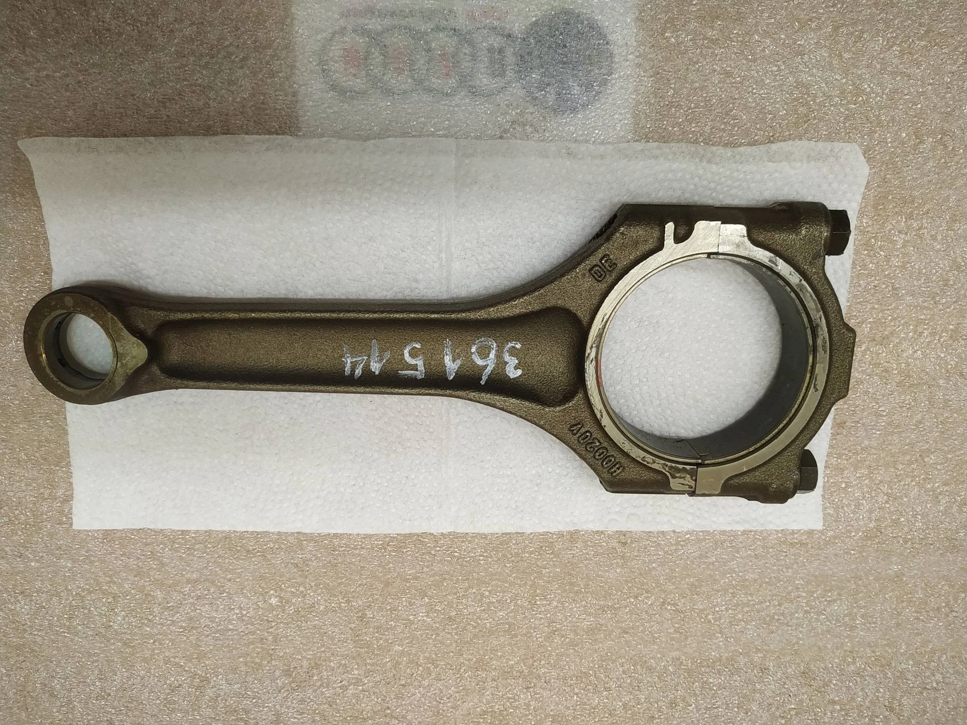 шатун Volkswagen Touareg 2 7P6 2012