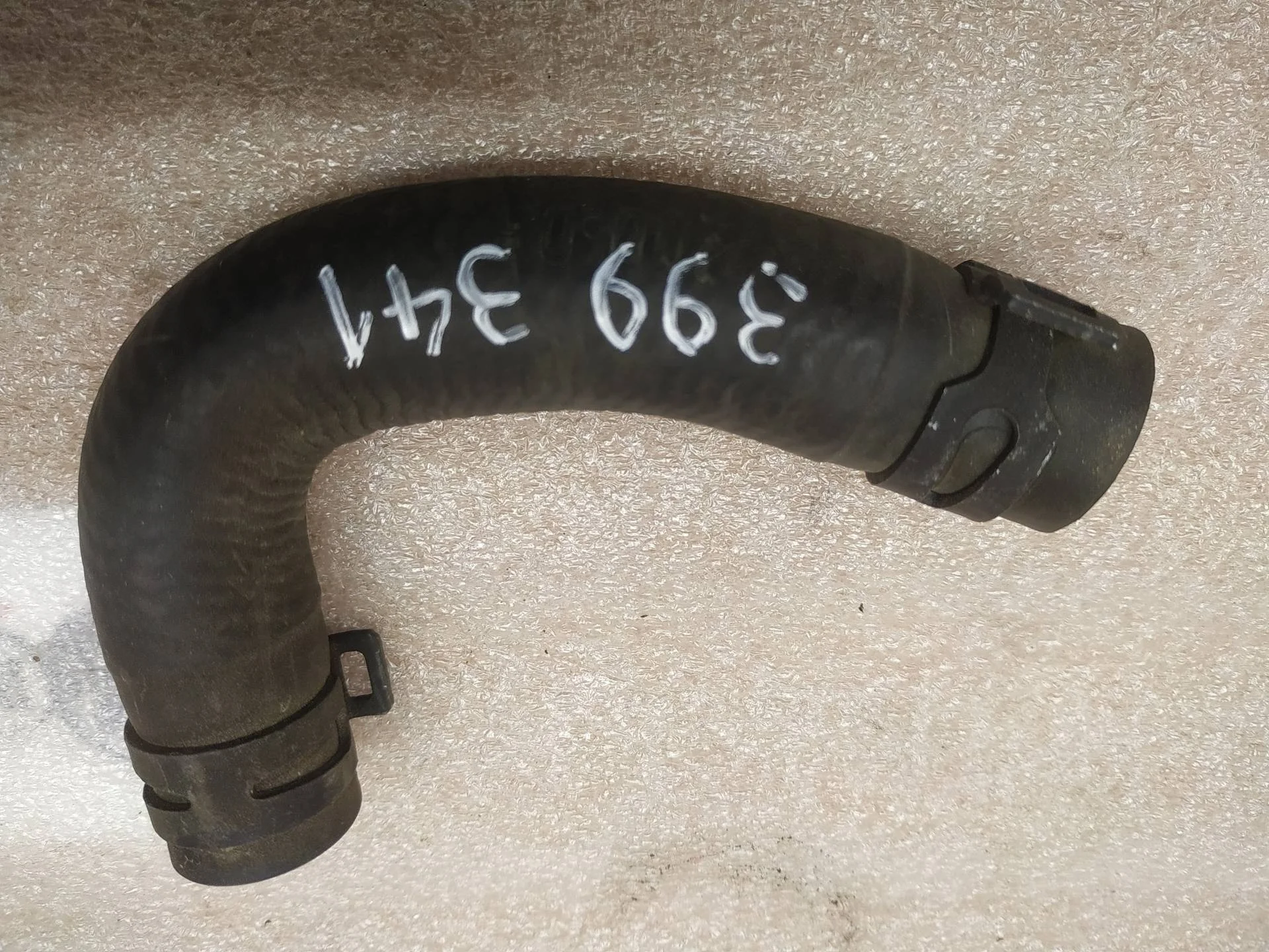 патрубок (трубопровод, шланг) Volkswagen Touareg 2 7P6 2011