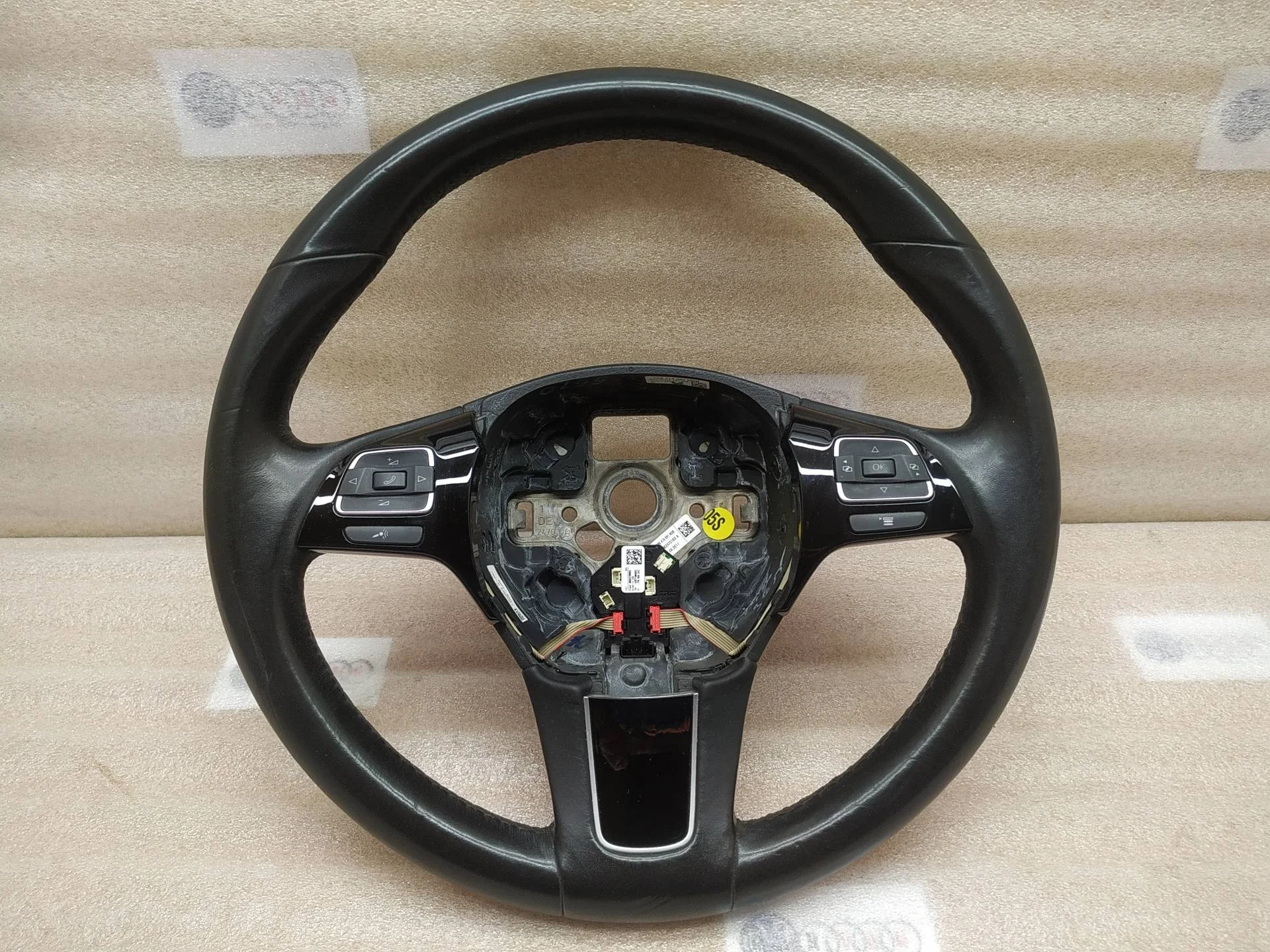 руль Volkswagen Touareg 2 7P6 2011