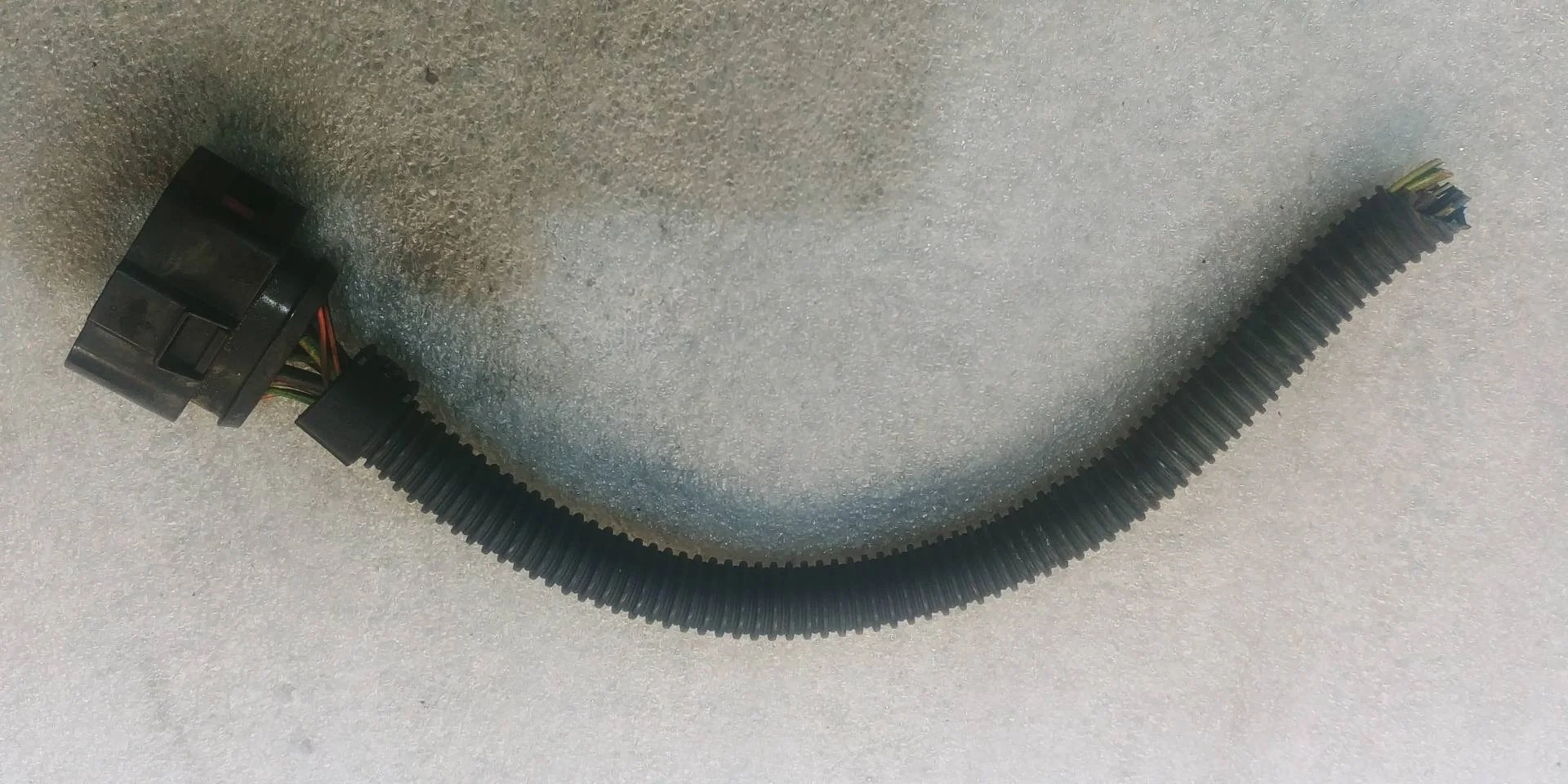 Разъем фары Volkswagen Touareg 2 7P6 2014