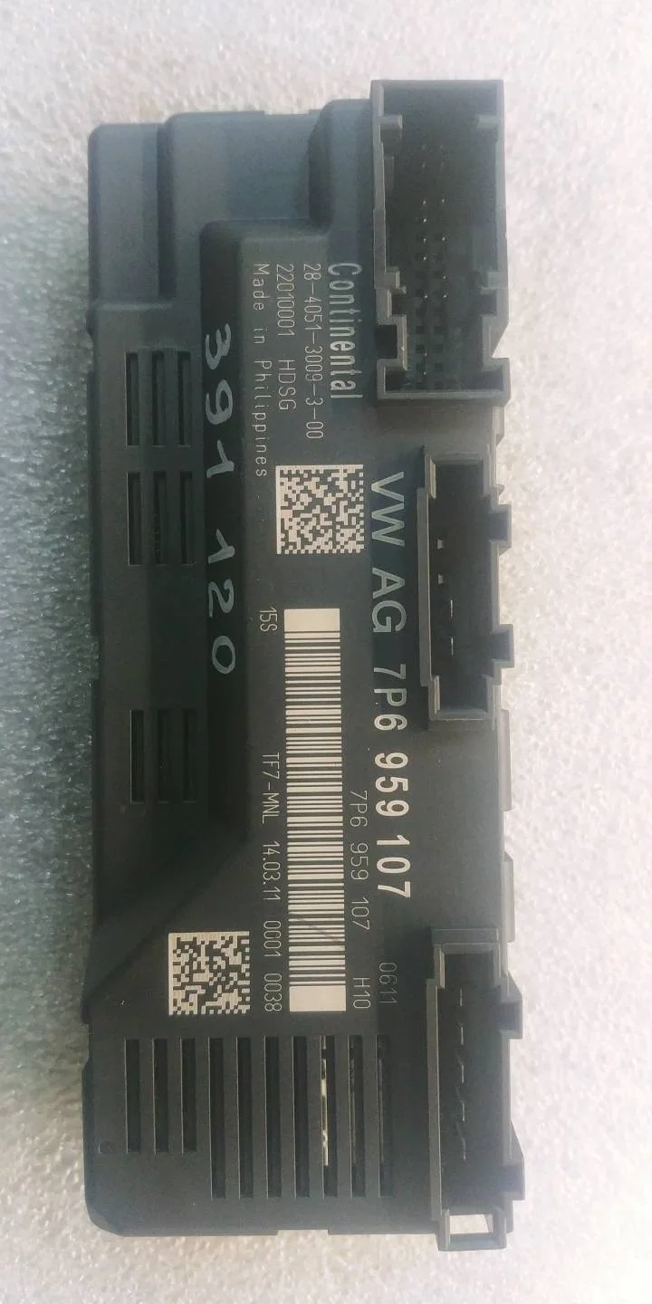 блок управления крышкой багажника Volkswagen Touareg 2 7P6 2011