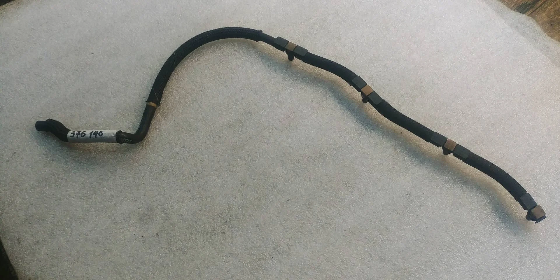 Шланг возвратной магистрали Volkswagen Tiguan  2011