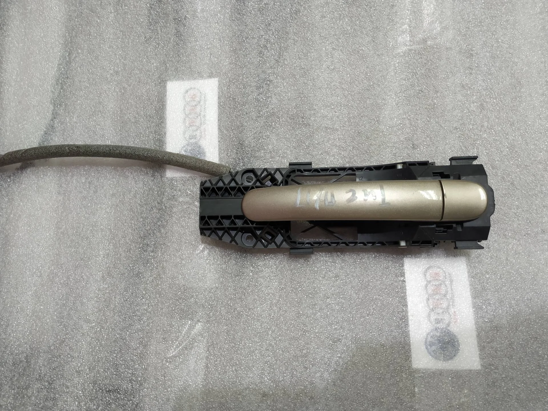 ручка наружная двери Volkswagen Tiguan