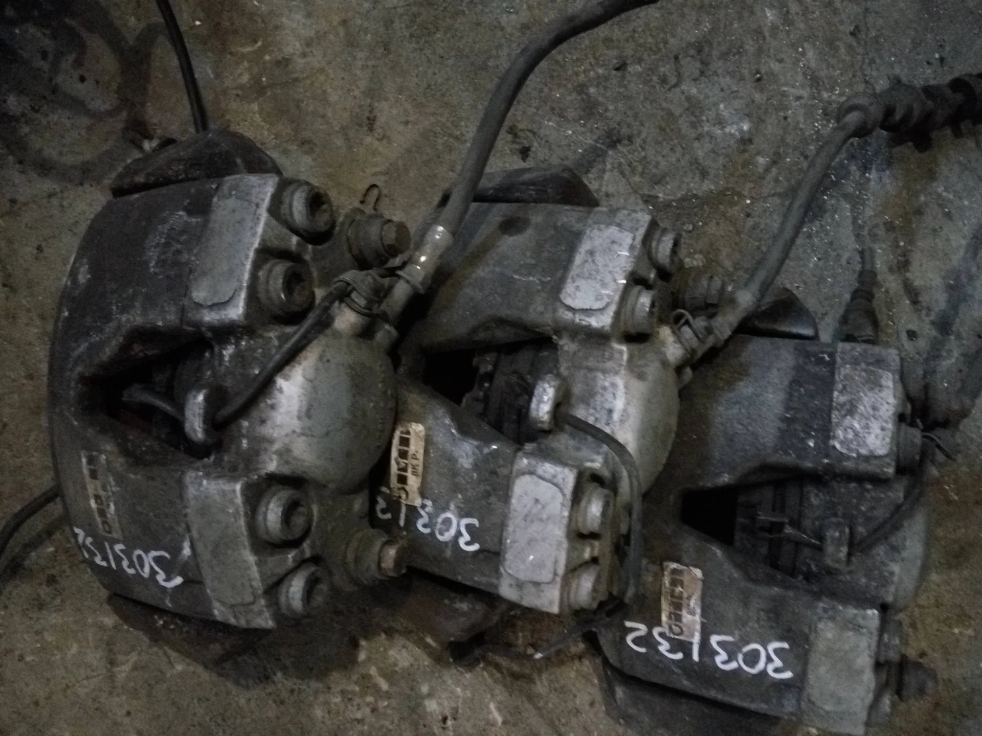 суппорт тормозной передний левый Audi A4 B8/8K