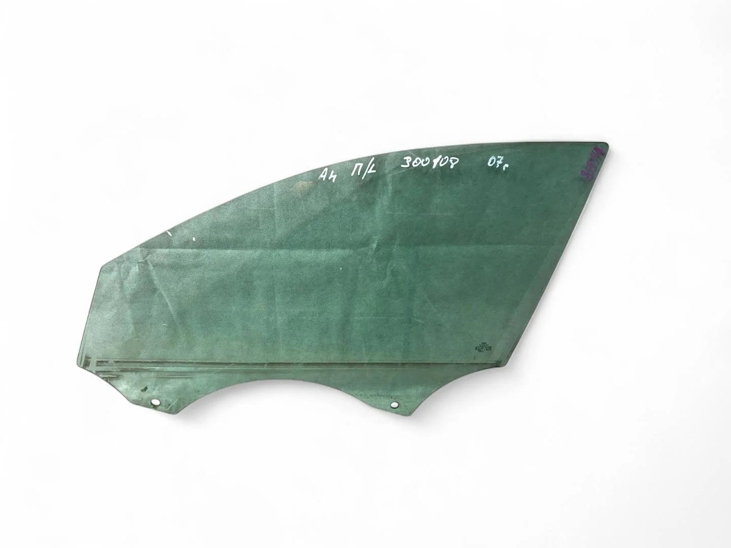 стекло двери передней левой Audi A4 B8/8K