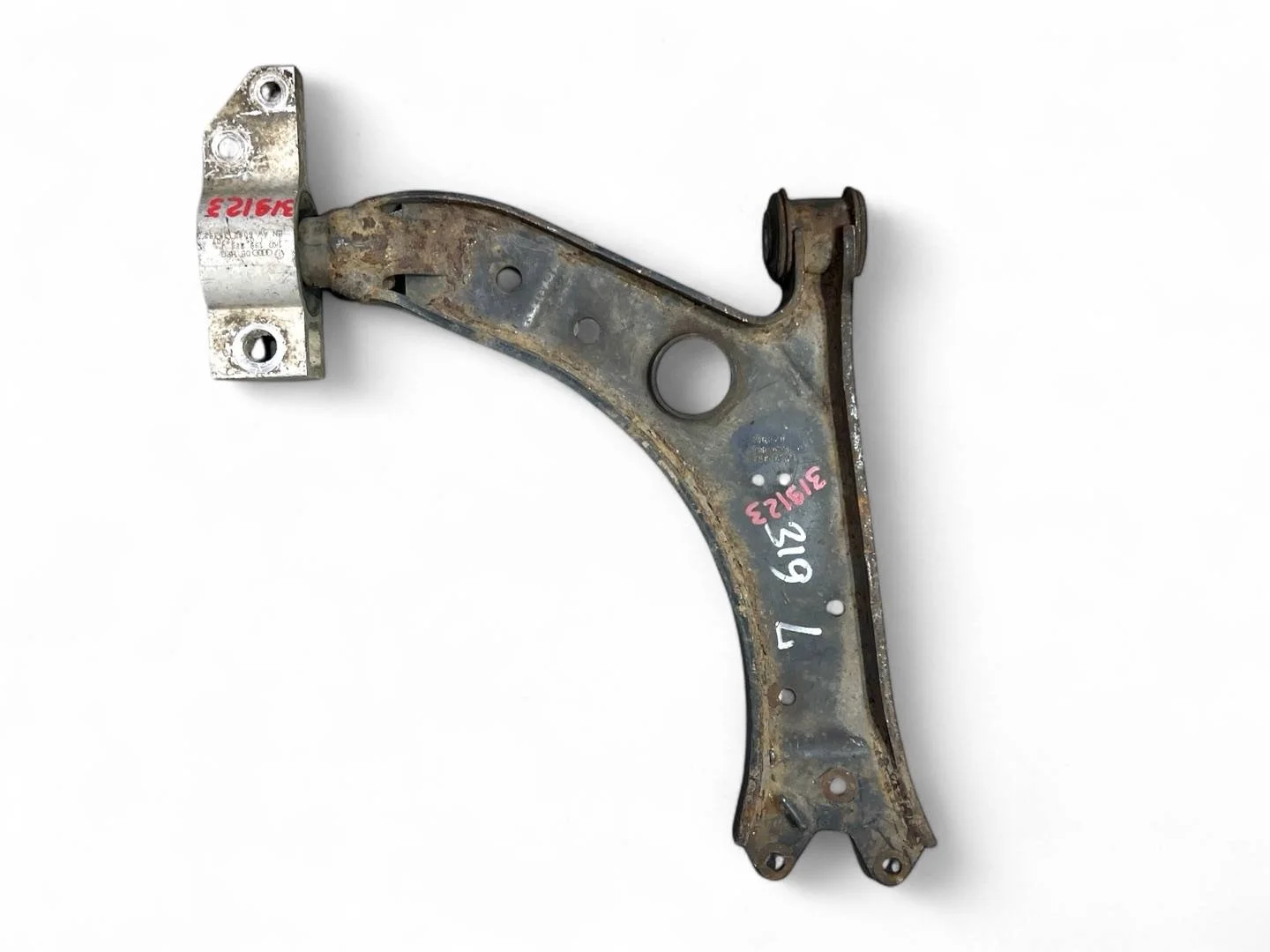 рычаг передний левый Volkswagen Caddy 3