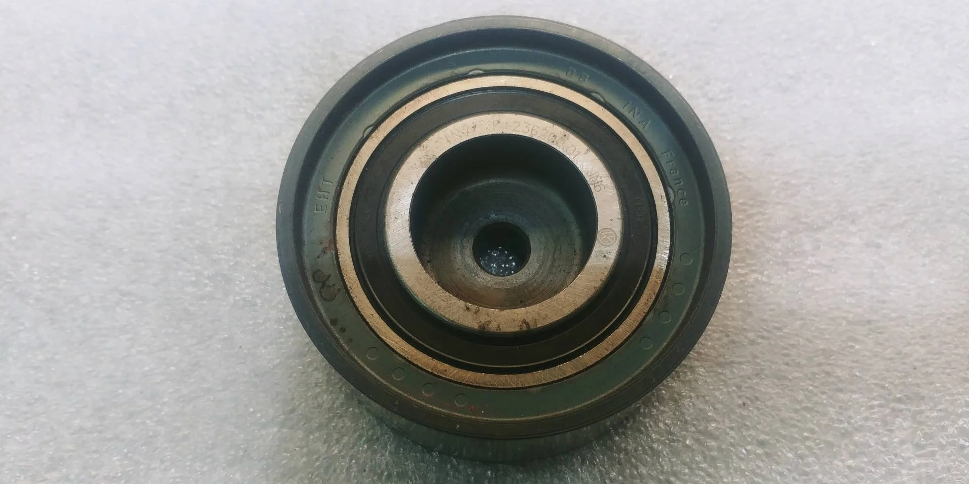 Ролик дополнительный ремня ГРМ Volkswagen Tiguan