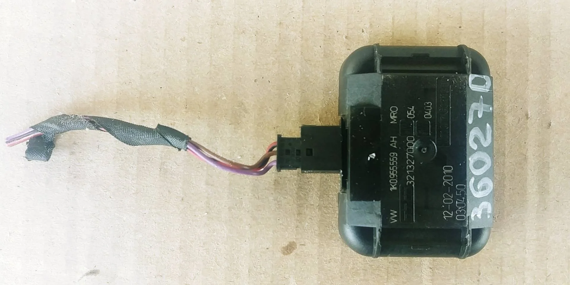 Крышка датчика дождя Volkswagen Passat CC