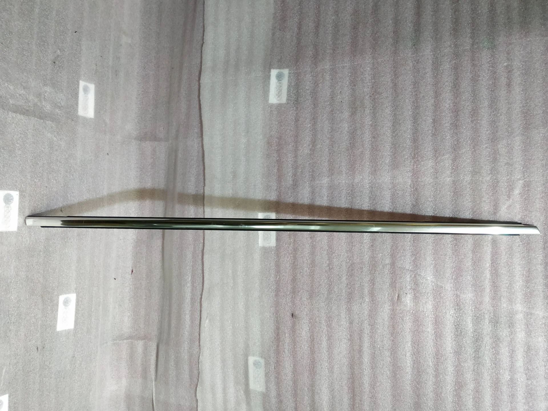 молдинг двери передней правой Volkswagen Touareg 2  2013