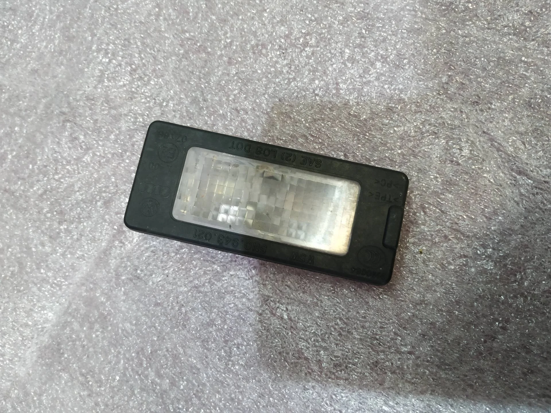 подсветка номера Volkswagen Touareg 2  2013