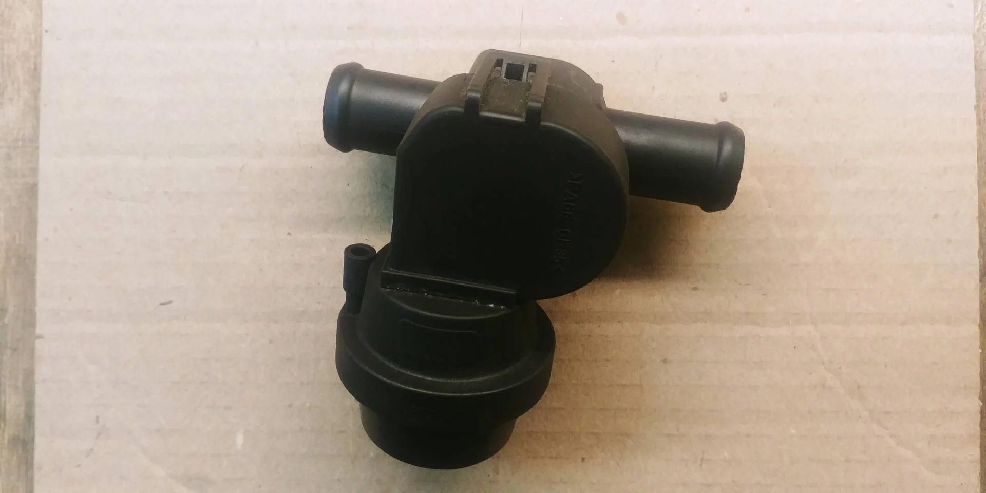 кран отопителя (печки) Volkswagen Touareg 2  2013