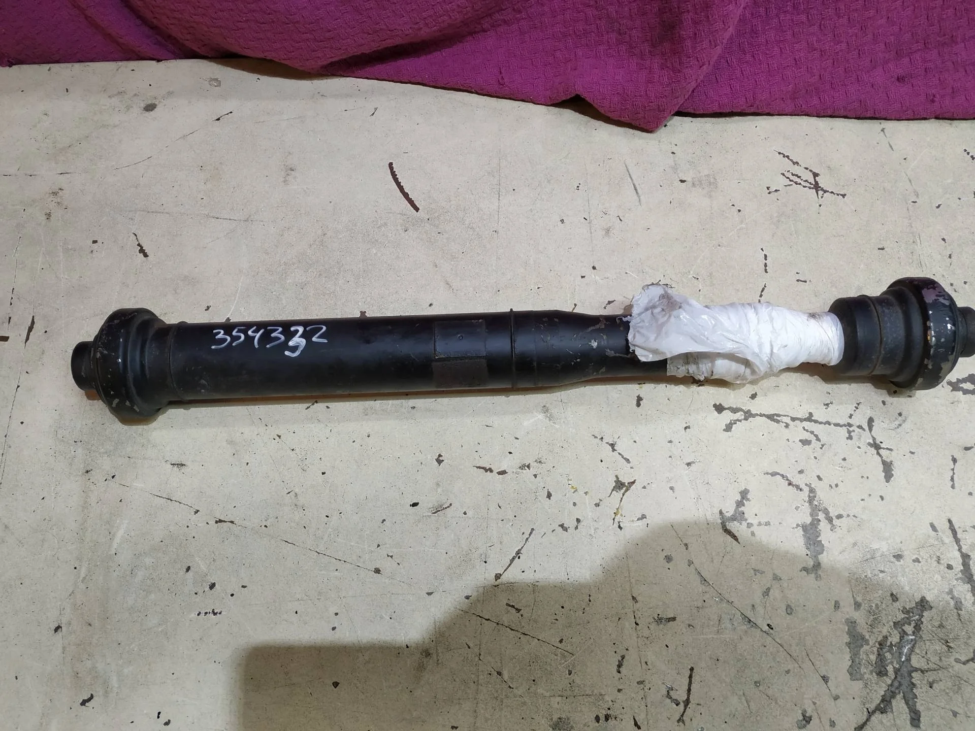 карданный вал передний Volkswagen Touareg 2  2013