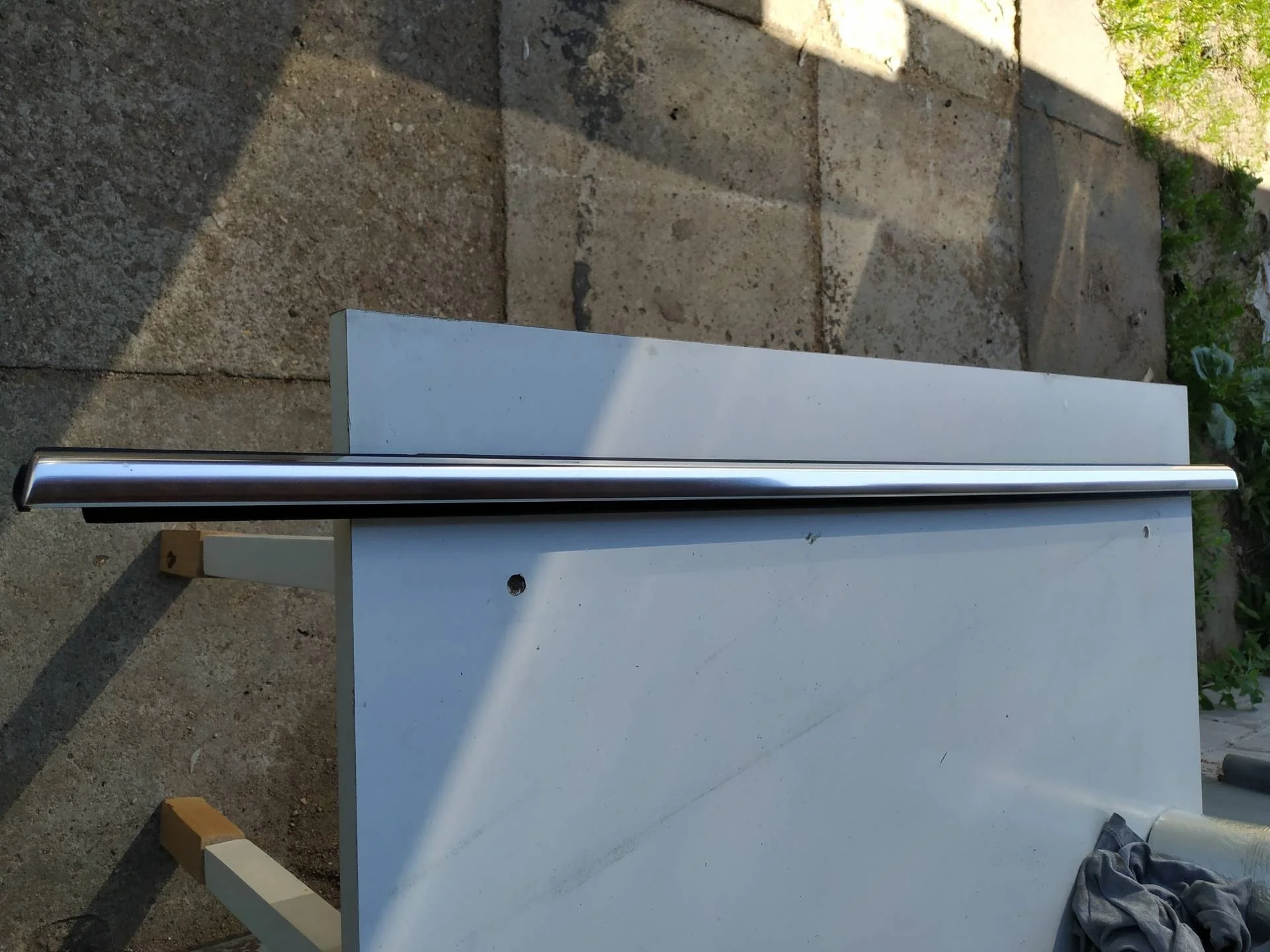 молдинг двери задней правой Volkswagen Touareg 2  2013