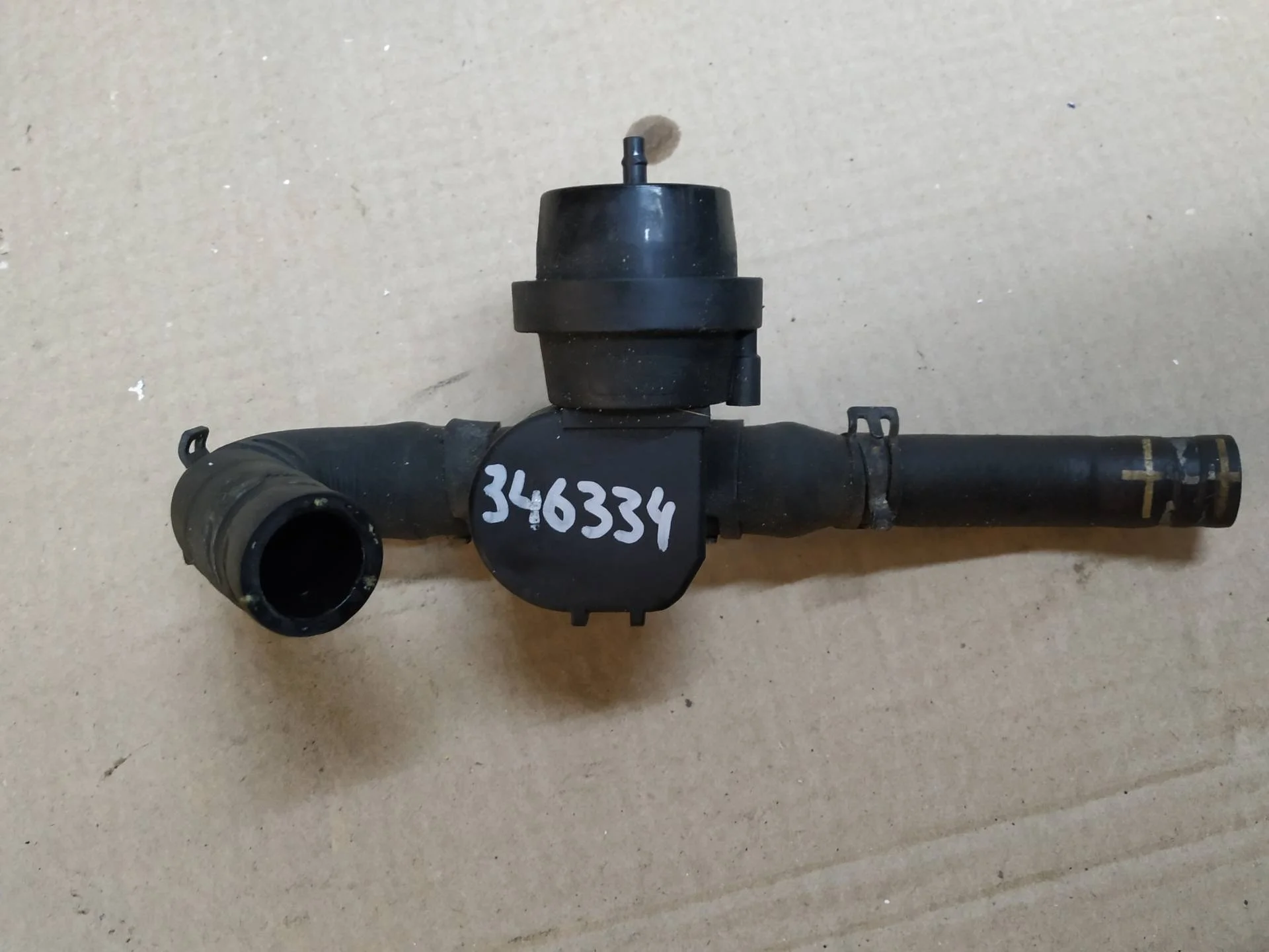 кран отопителя (печки) Volkswagen Touareg 2  2013